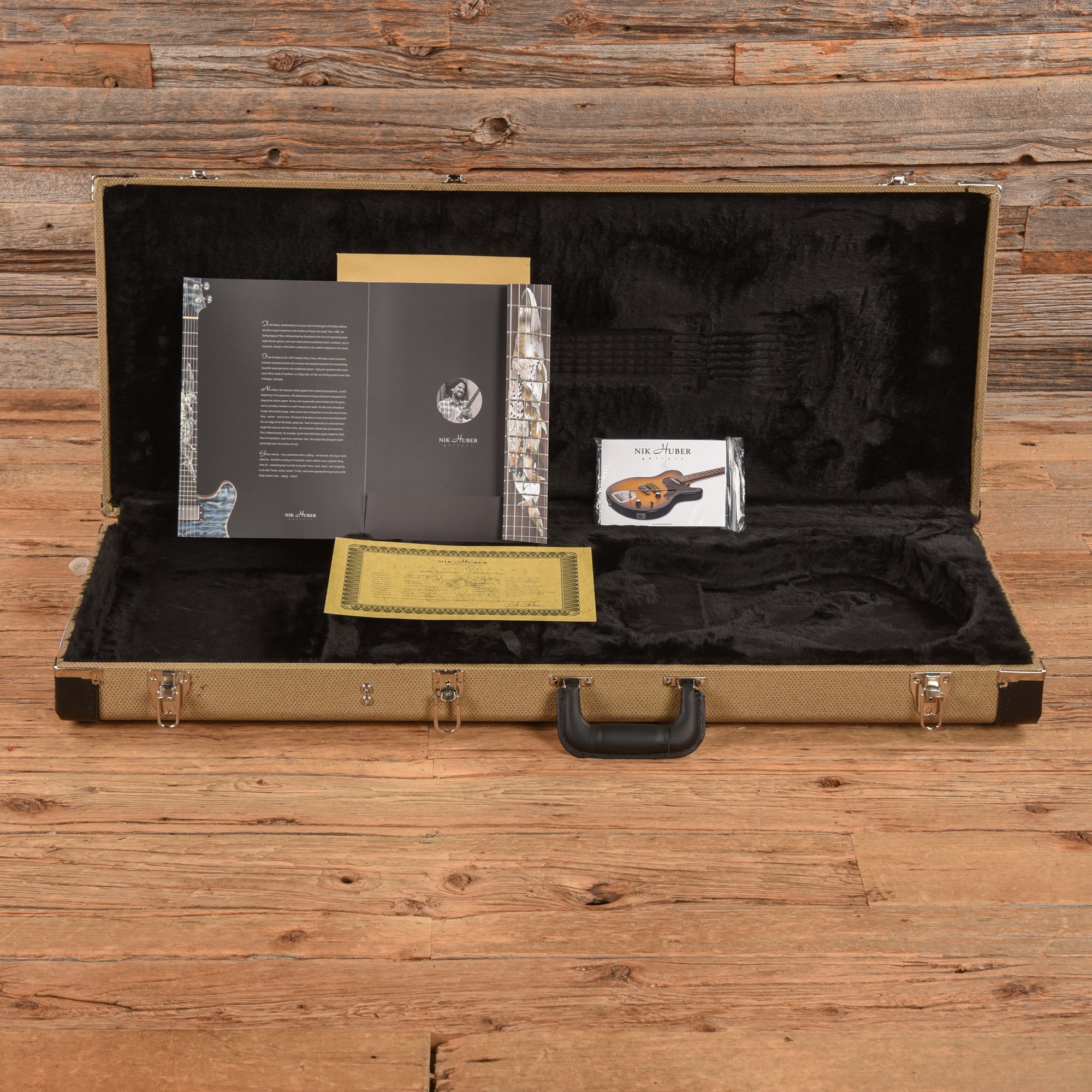 Nik Huber Dolphin 2 Blue Burst 2024