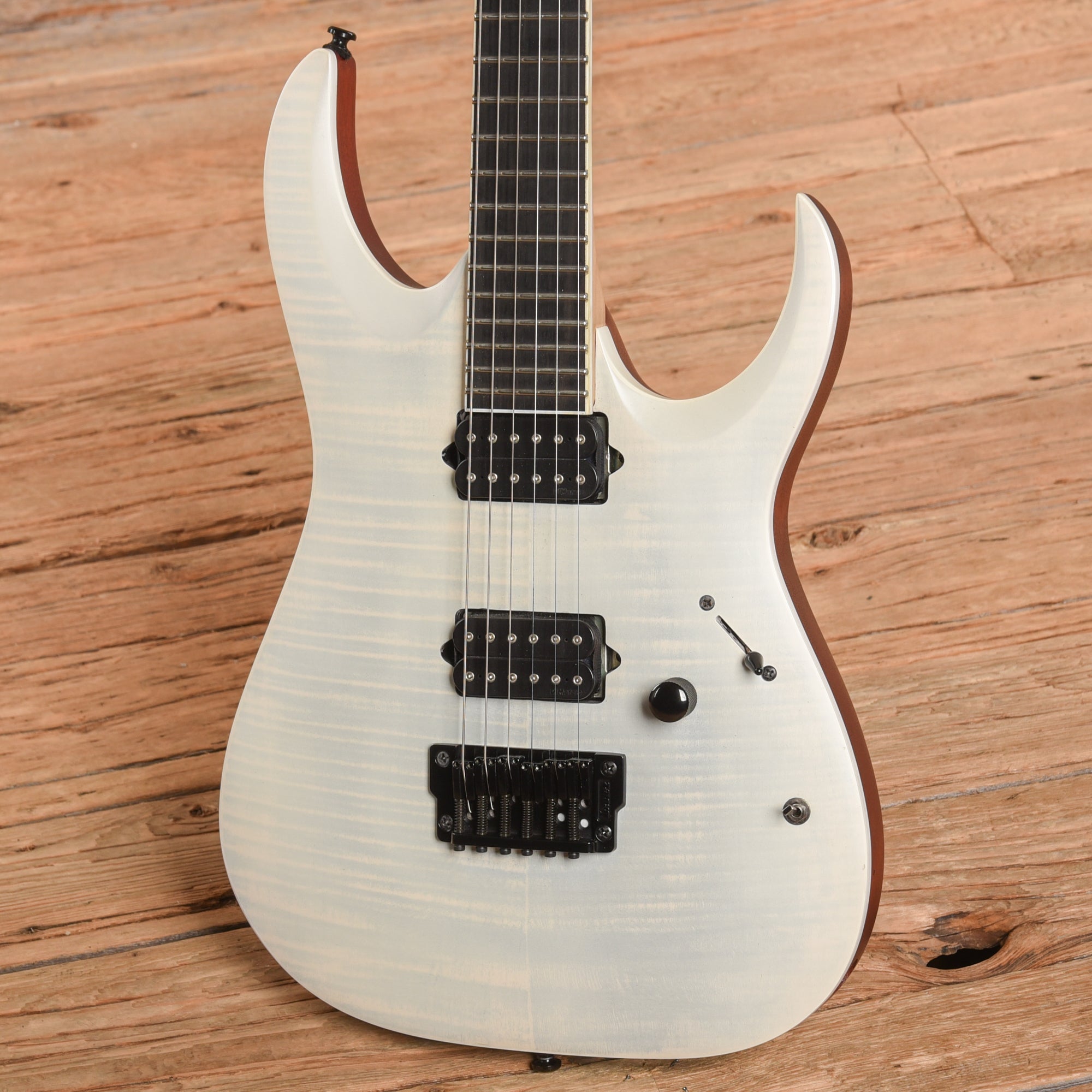 Ibanez RGAIX6FM-WFF Iron Label White Frost Flat 2019