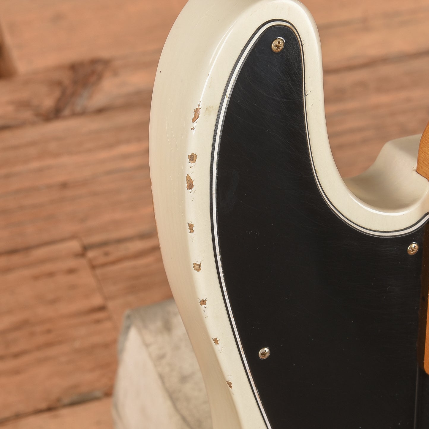 Fender Mike Dirnt Road Worn Artist Series Signature Precision Bass White Blonde 2018