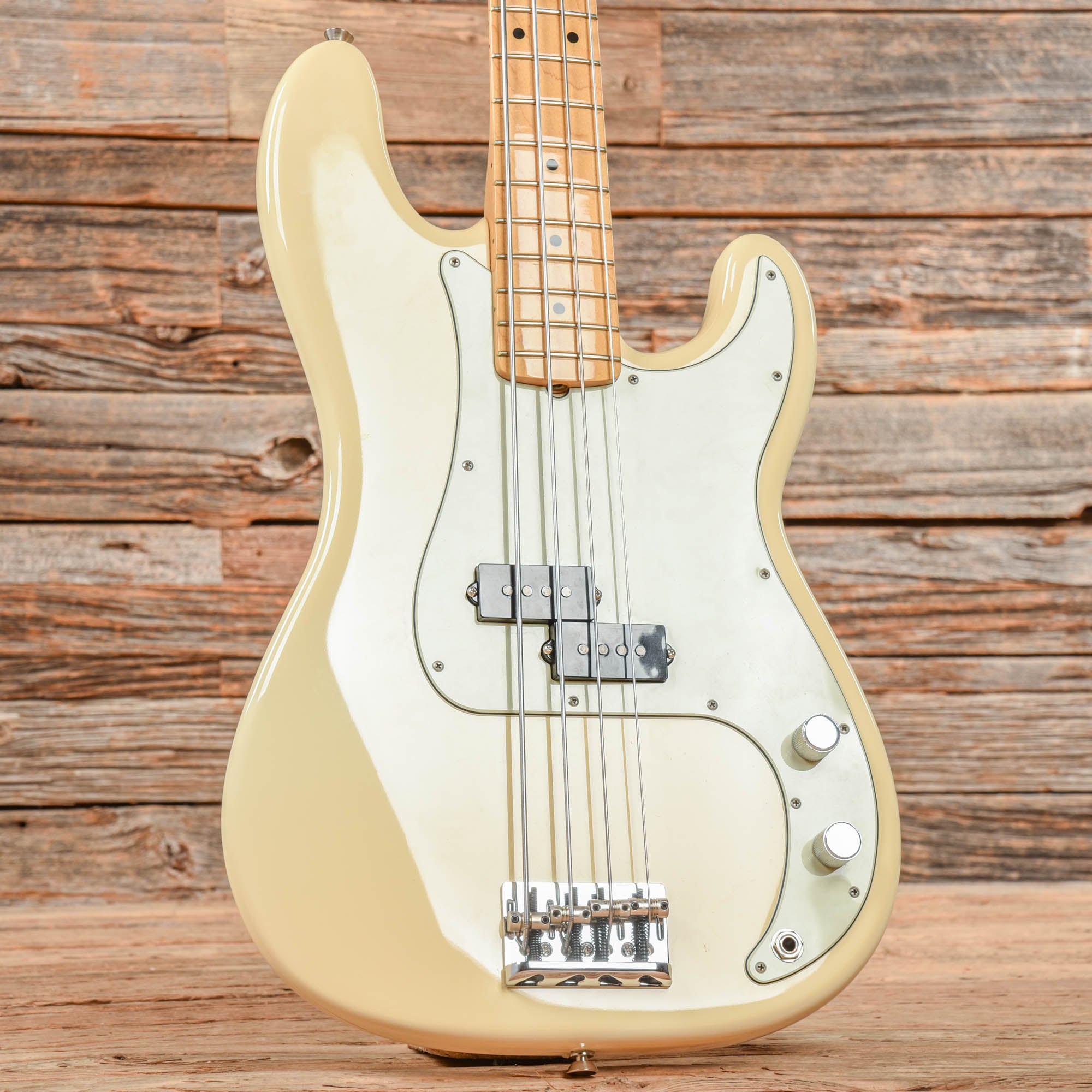 Fender American Professional Series Precision Bass Olympic White 2017