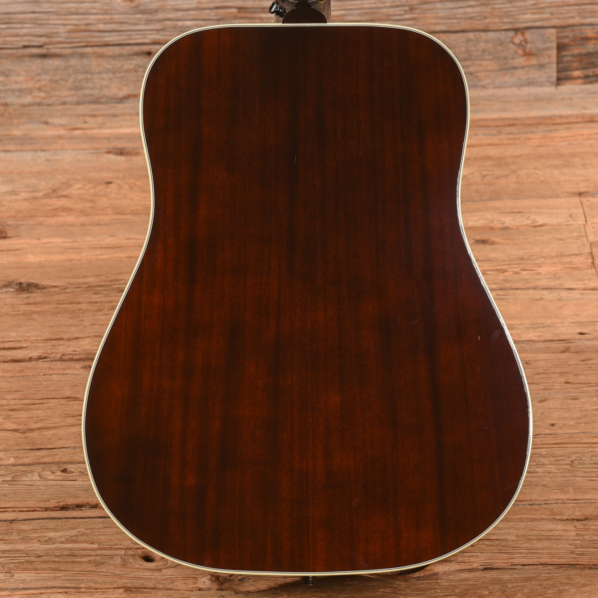 Gibson Modern Hummingbird Standard Sunburst 2023