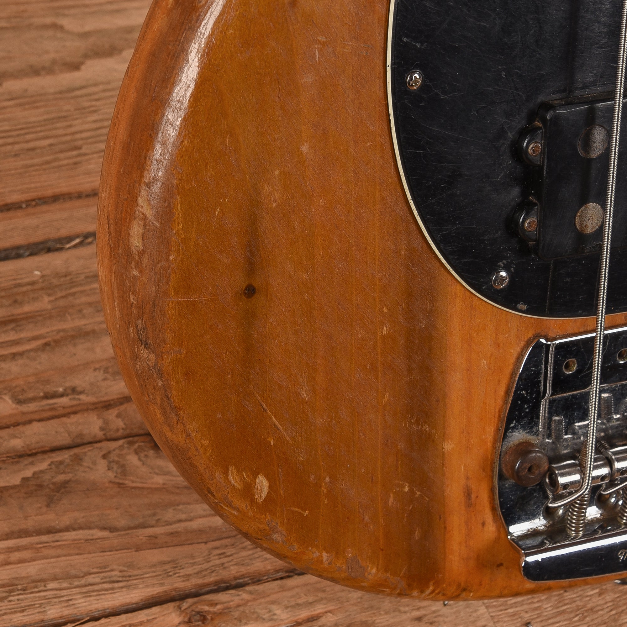 Music Man StingRay Natural 1979