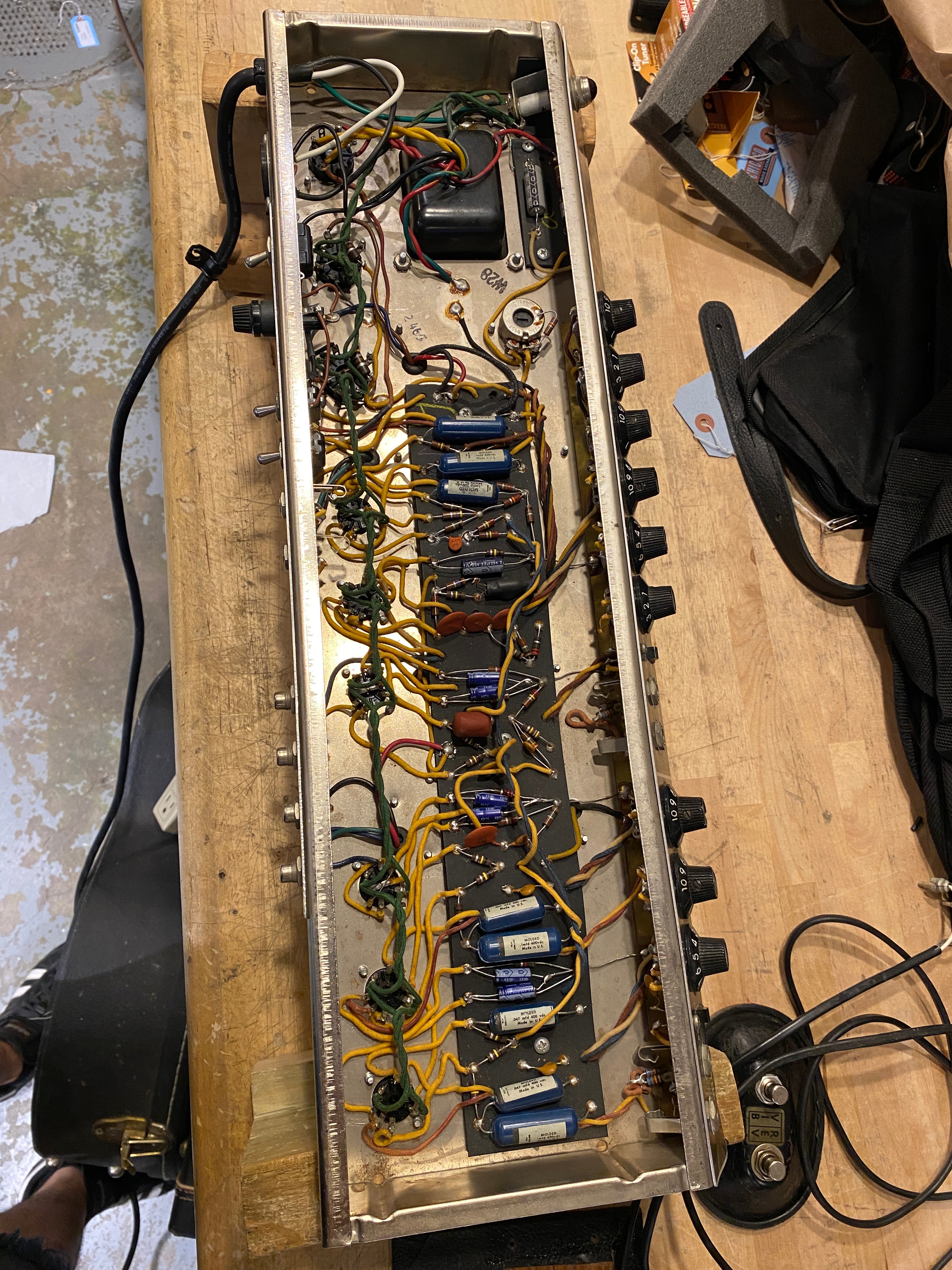 Fender Vibrolux Reverb 2-Channel 35-Watt 1x15