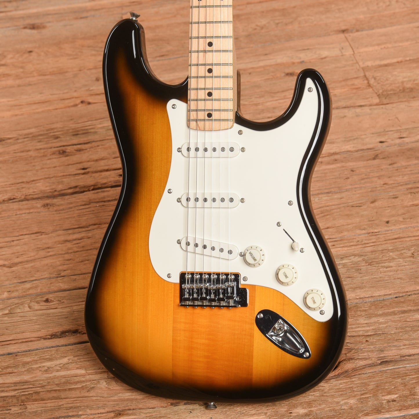 Squier Affinity Stratocaster Sunburst 2012