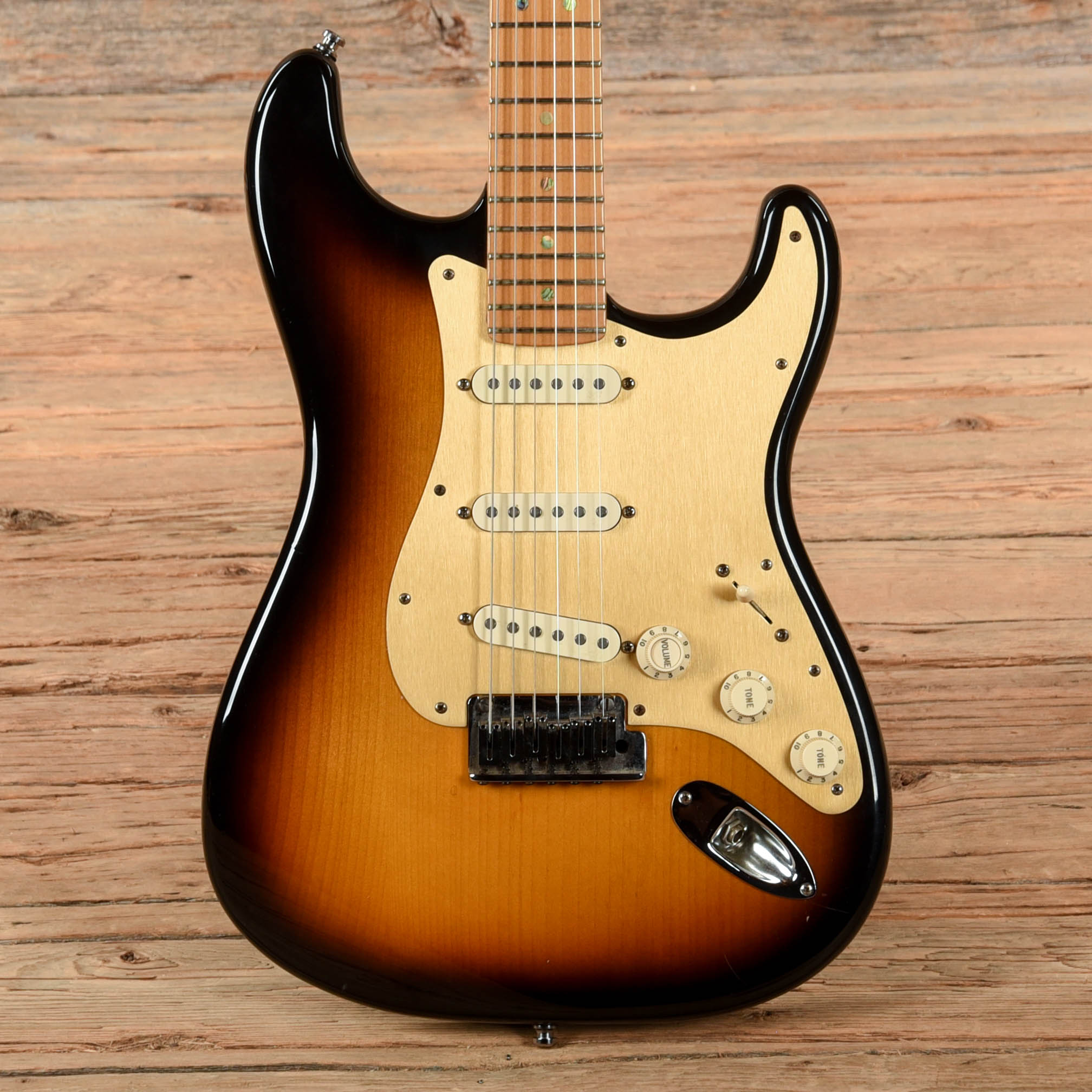 Fender American Deluxe Stratocaster Sunburst 2005