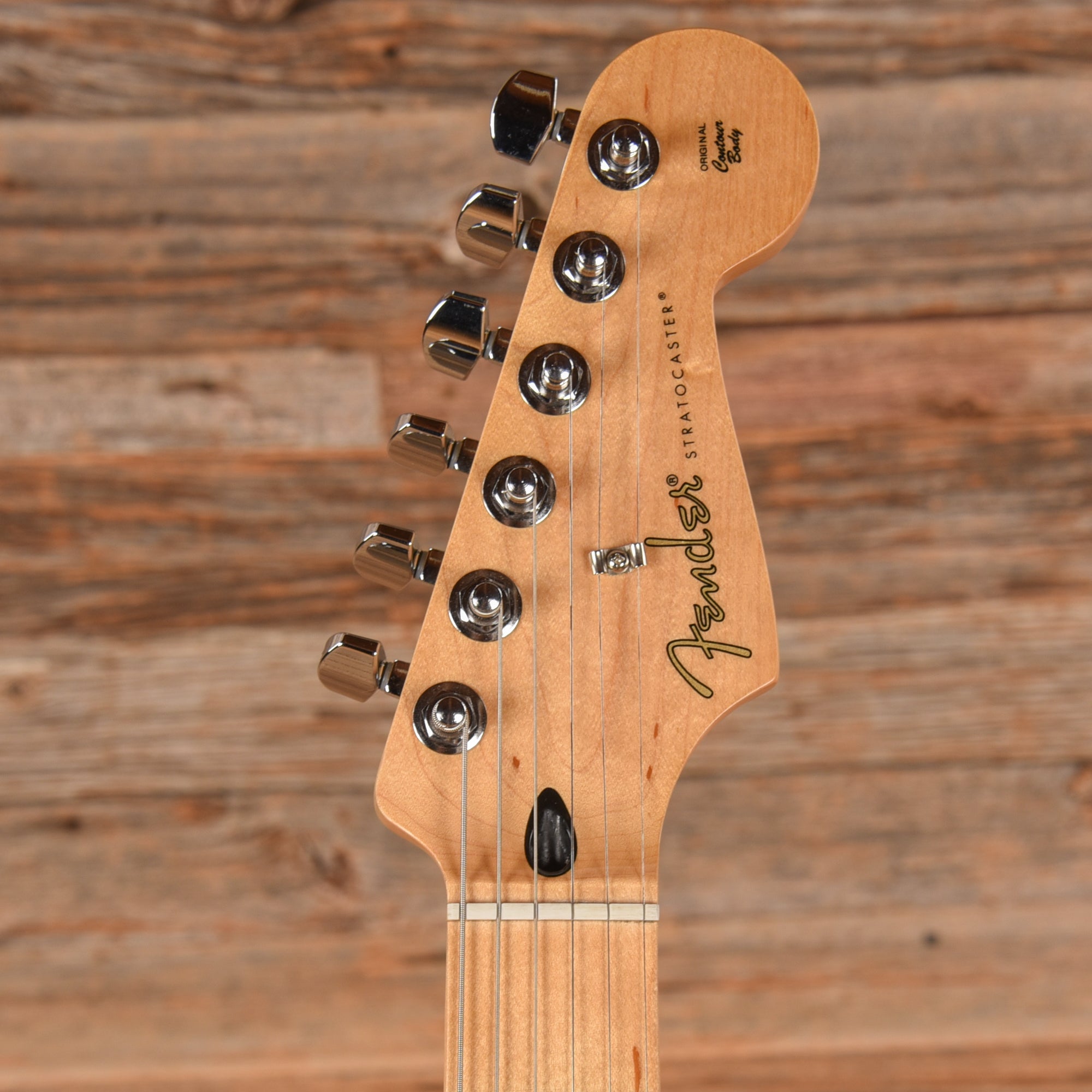 Fender Limited Edition Player Stratocaster Shell Pink 2021