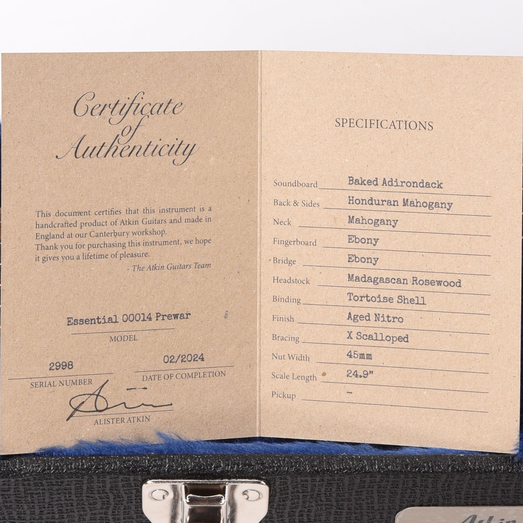 Atkin Essential 000 Pre-War Baked Adirondack/Mahogany Aged Natural