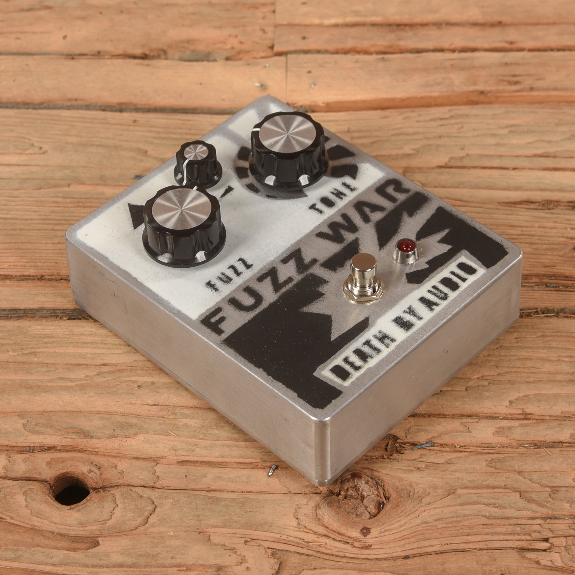 Death By Audio Fuzz War