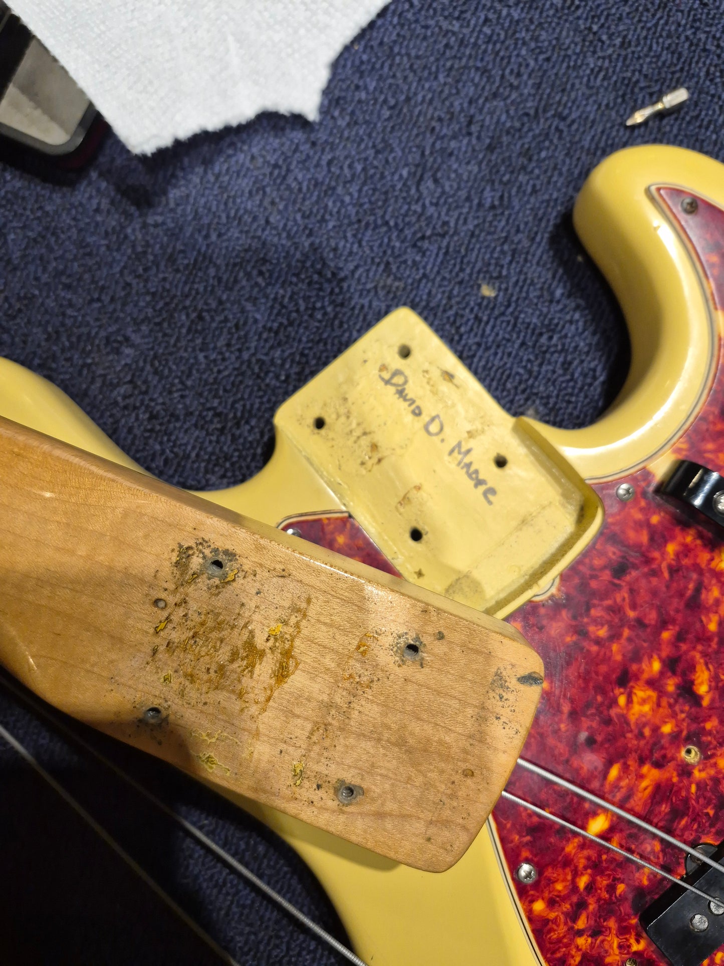 Fender Jazz Bass Olympic White Refin 1965