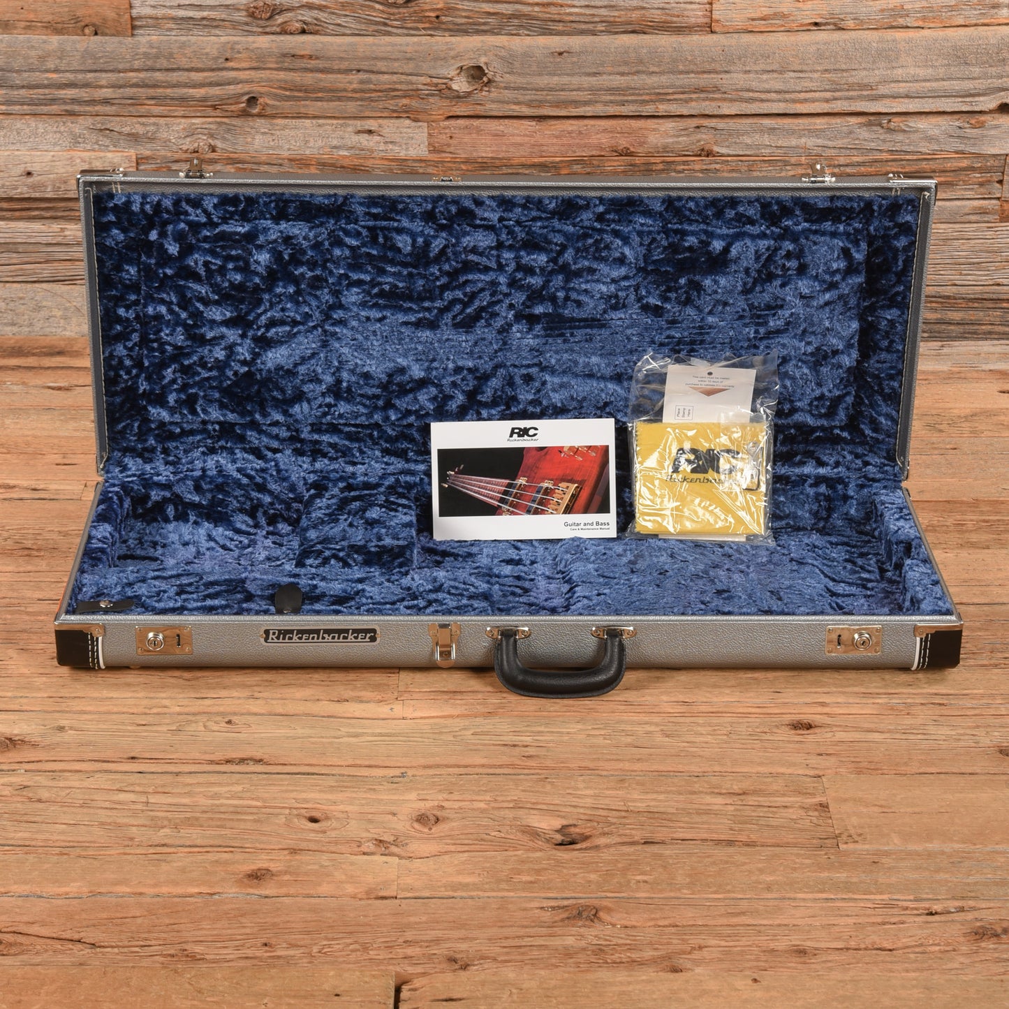 Rickenbacker Model 325C58 Mapleglo