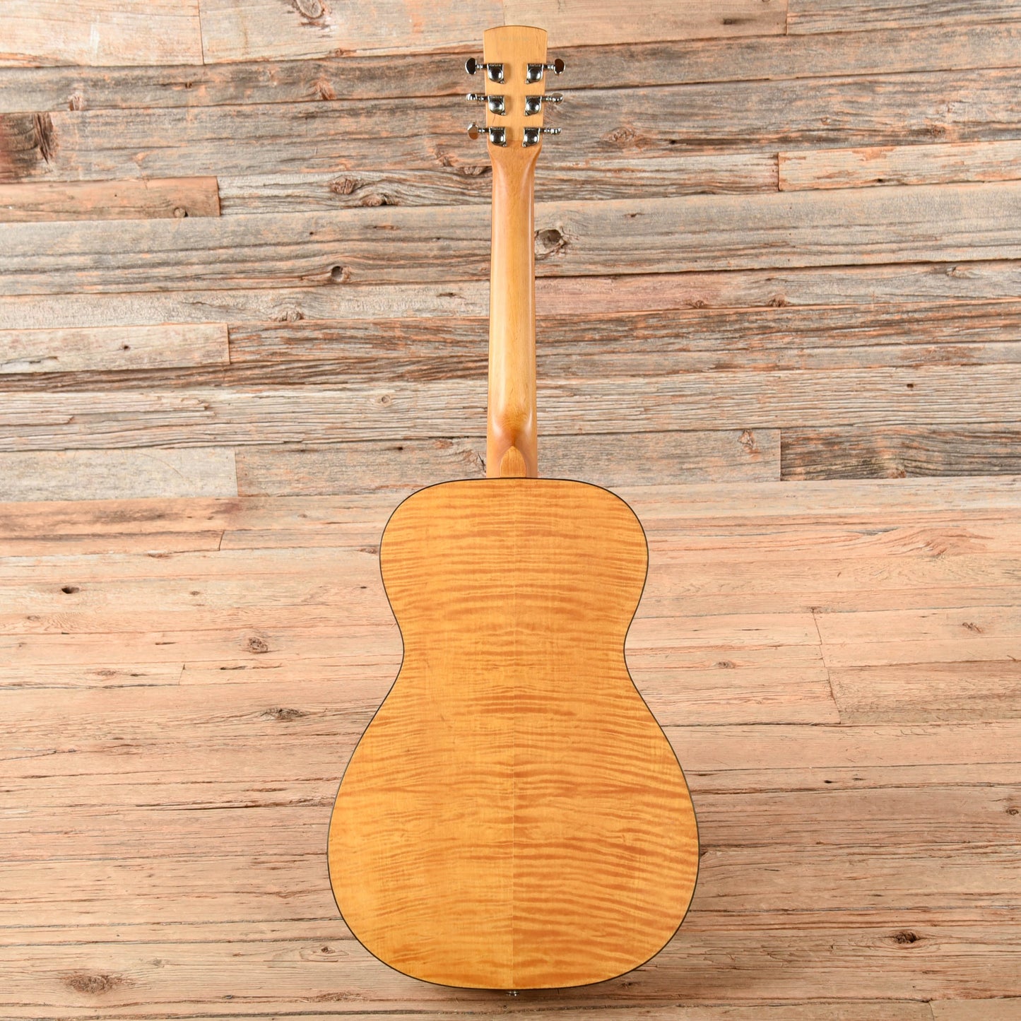 Dobro Hound Dog Deluxe Round Neck