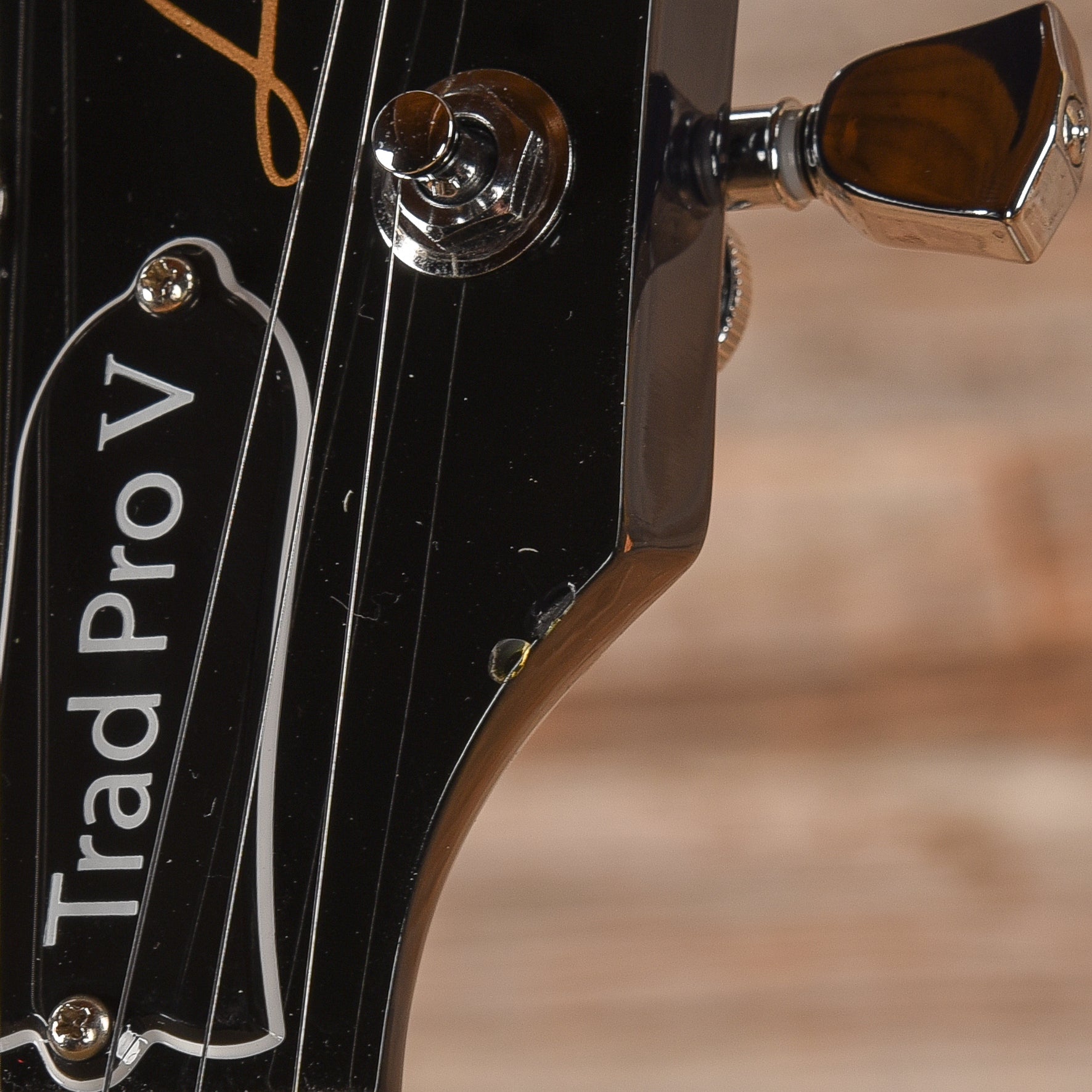 Gibson Les Paul Traditional Pro V Blueberry Burst 2023