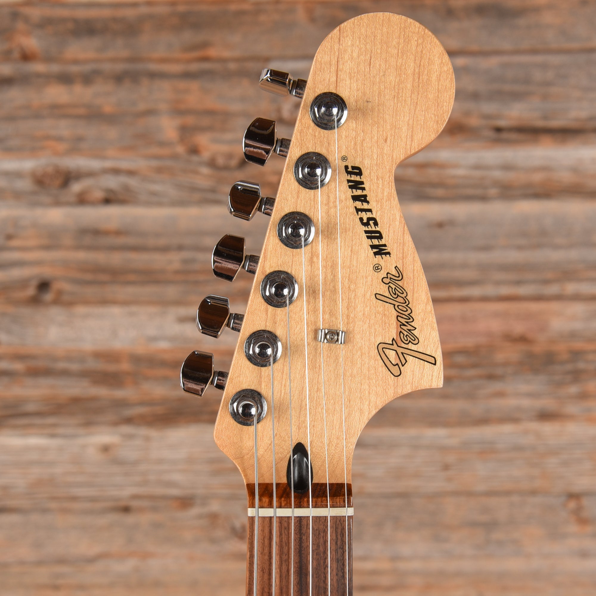 Fender Player Mustang Shoreline Gold 2019 – Chicago Music Exchange