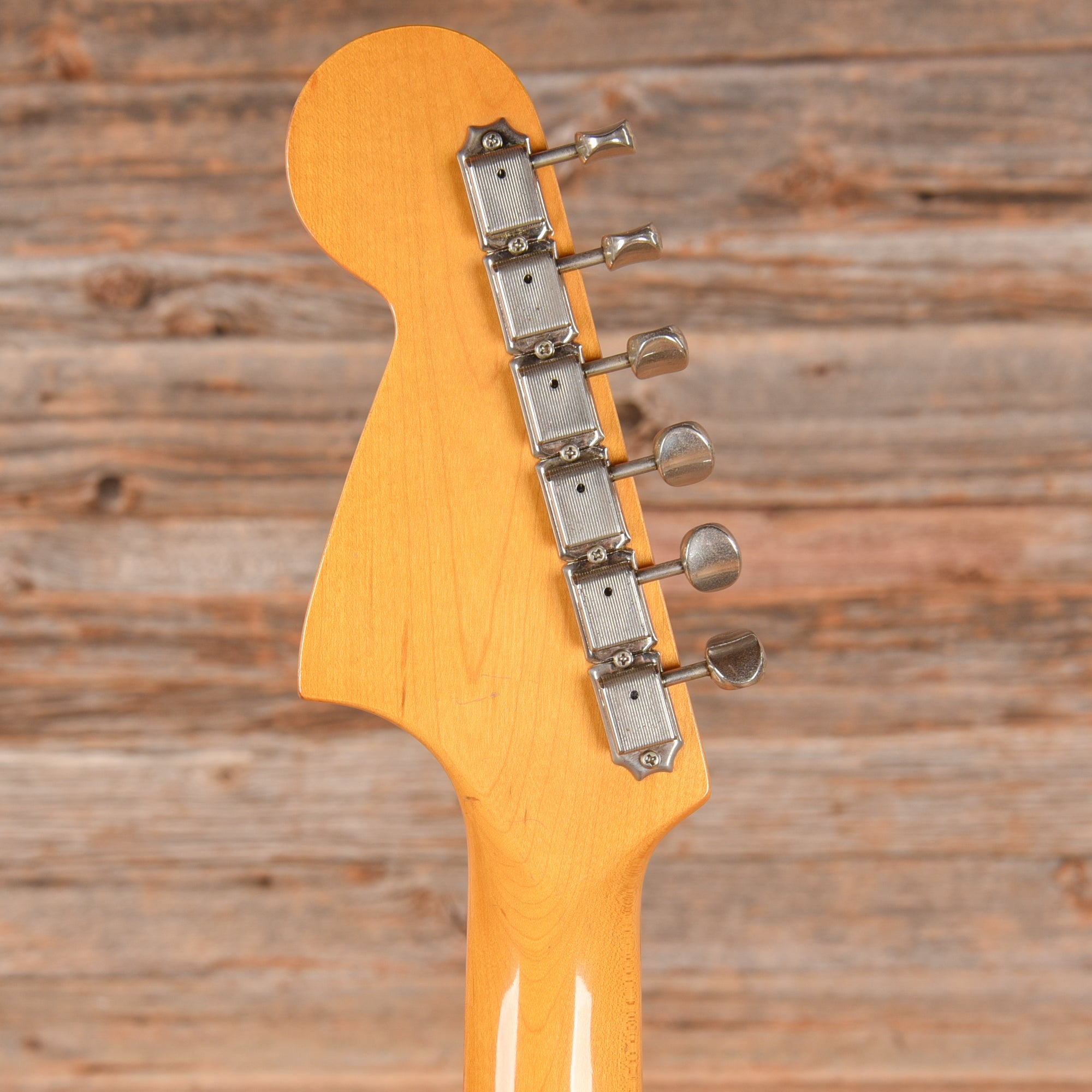 Fender MG-69 Mustang Reissue MIJ Competition Red 1990