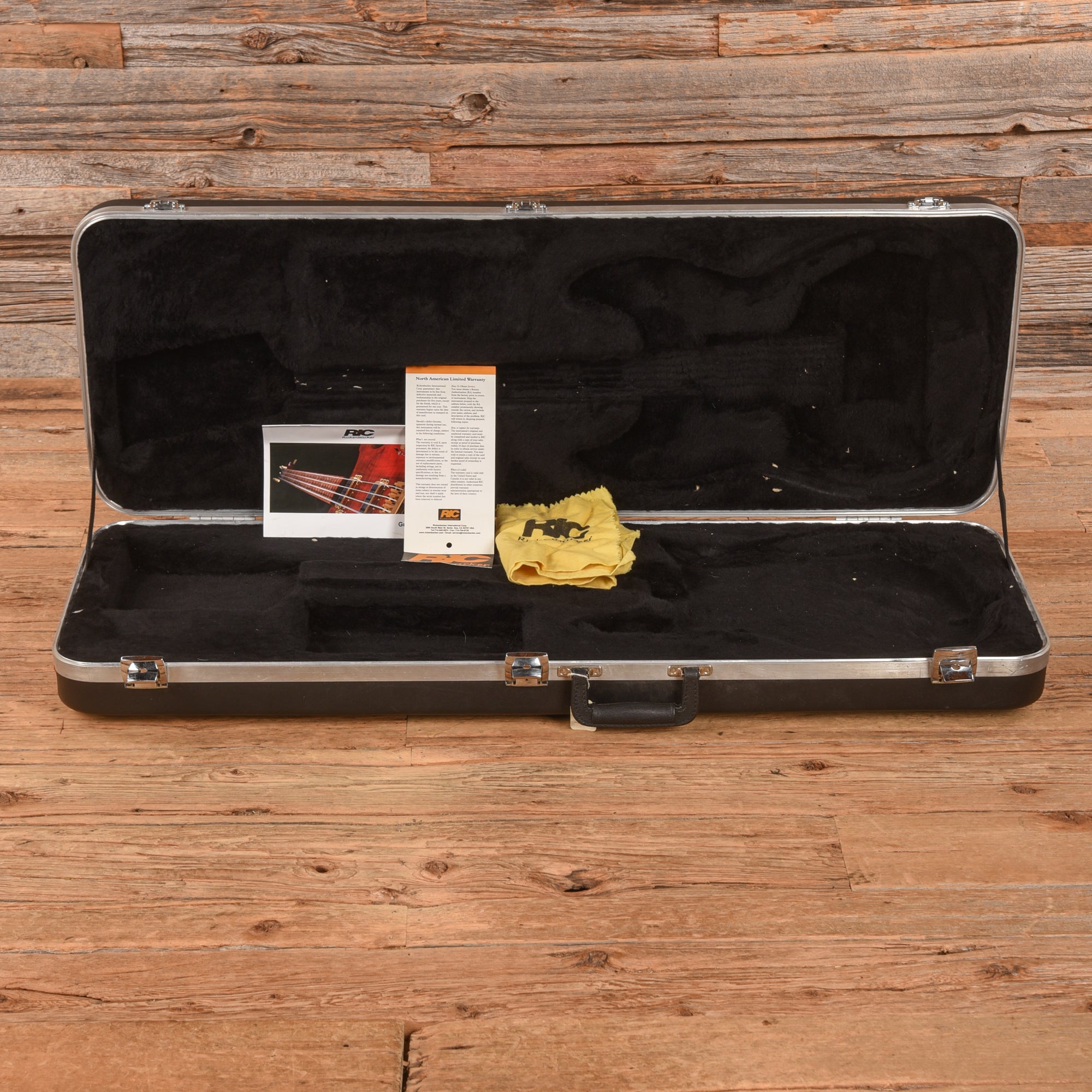 Rickenbacker 650D Dakota Walnut Walnut 2005