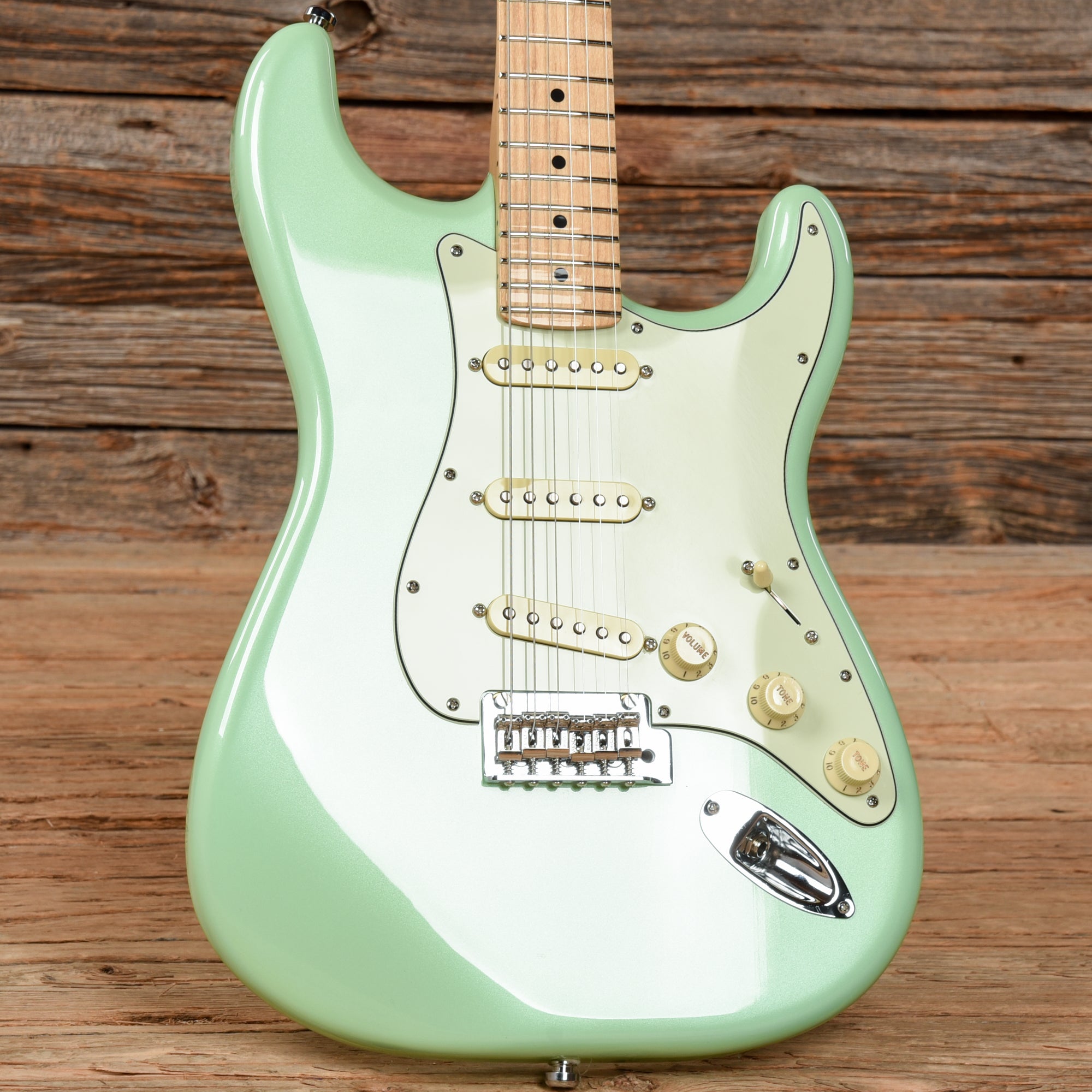 Fender Limited Edition Player Stratocaster Sea Foam Pearl 2022