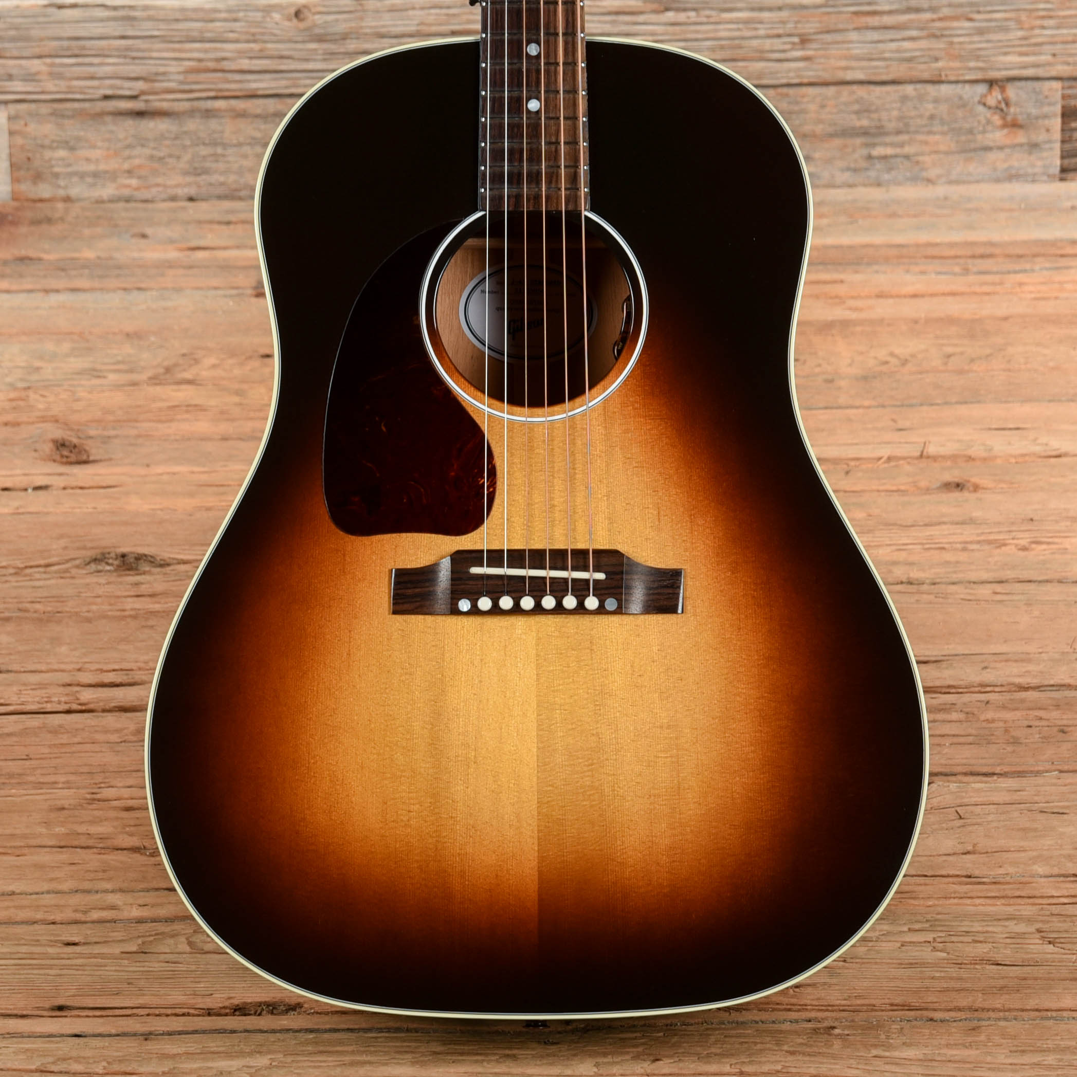 Gibson J-45 Standard Sunburst 2025 LEFTY