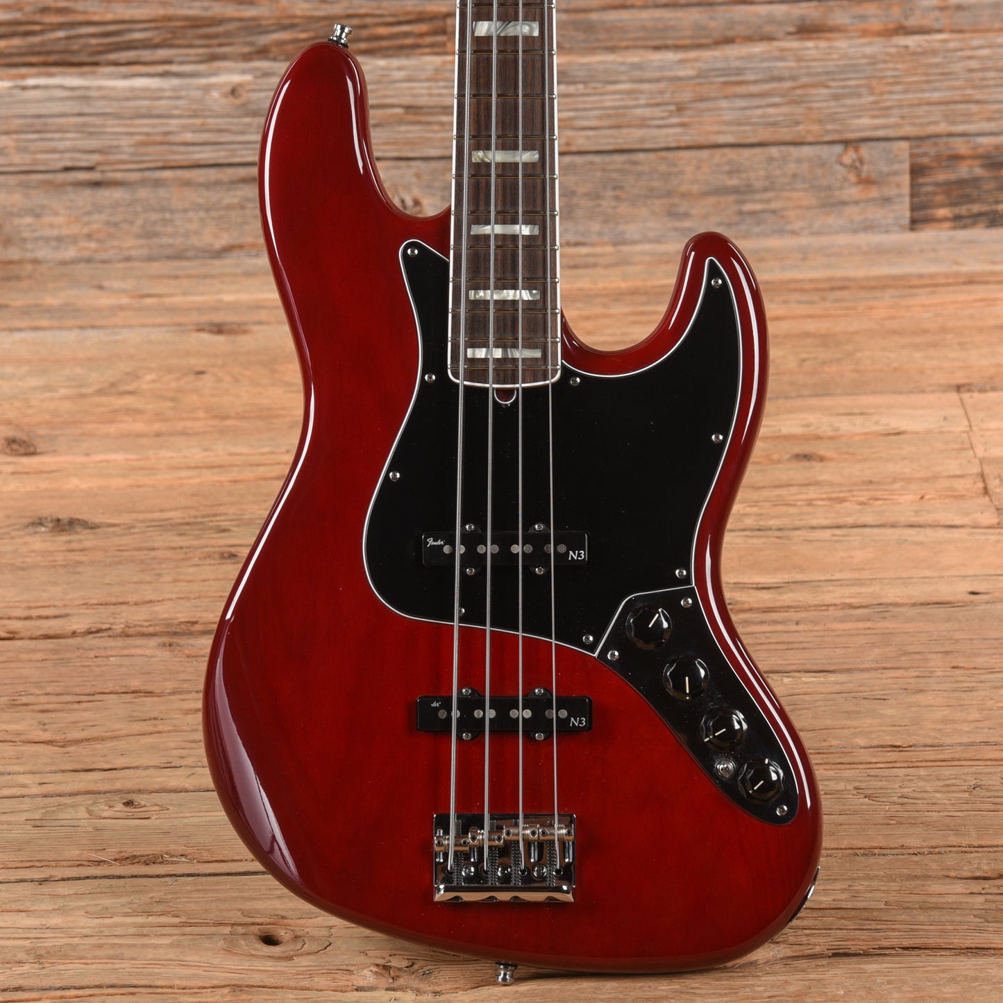 Fender American Deluxe Jazz Bass Red 2011