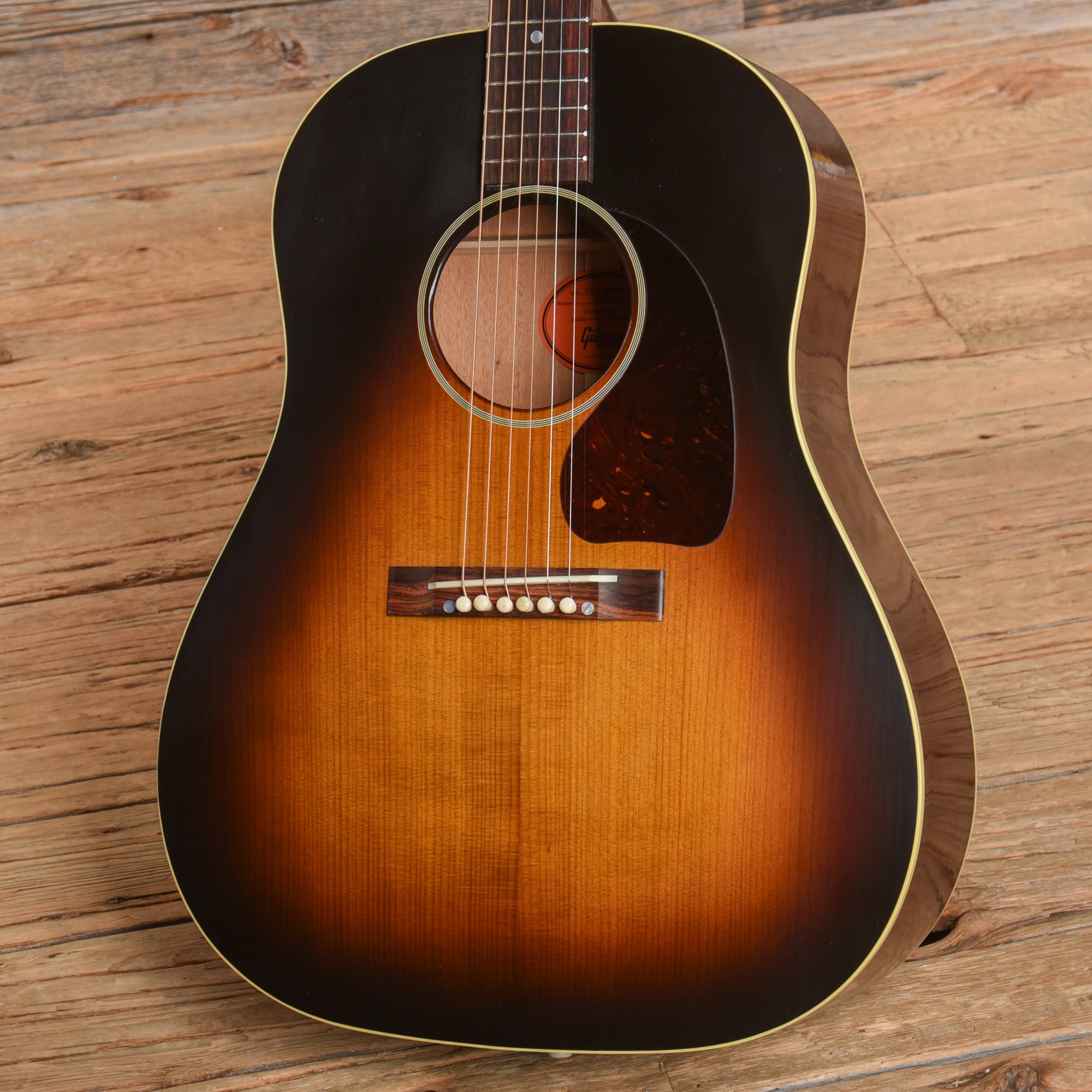 Gibson Custom 1942 Banner J-45 Sunburst 2024