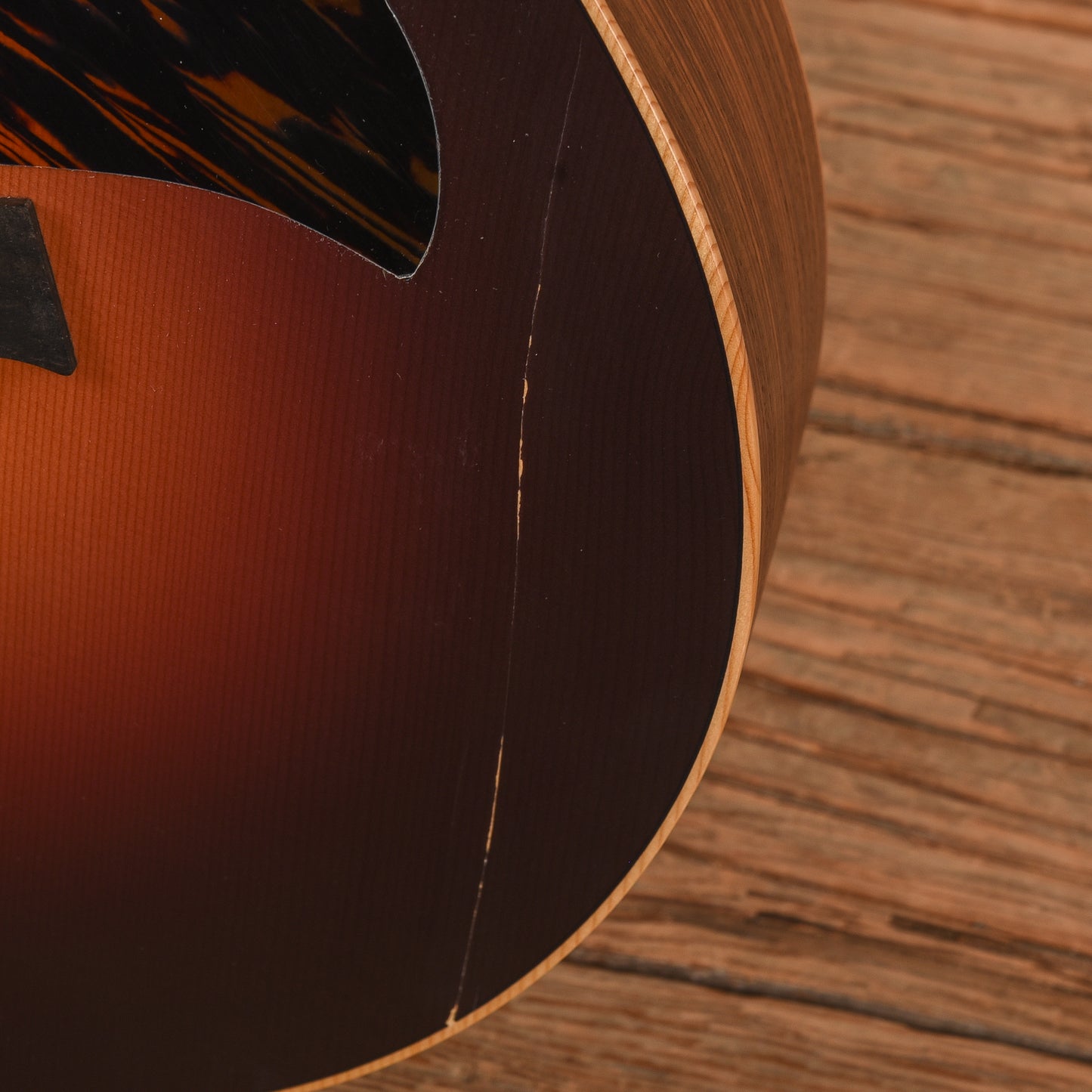 Taylor Limited 50th Anniversary GS Mini-e Spruce/Rosewood Vintage Sunburst Top