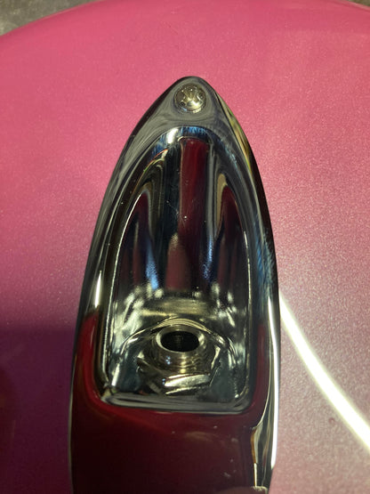 Fender American Ultra Stratocaster Bubble Gum Metallic w/Ebony Fingerboard & Anodized Black Pickguard