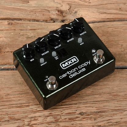 MXR Carbon Copy Deluxe