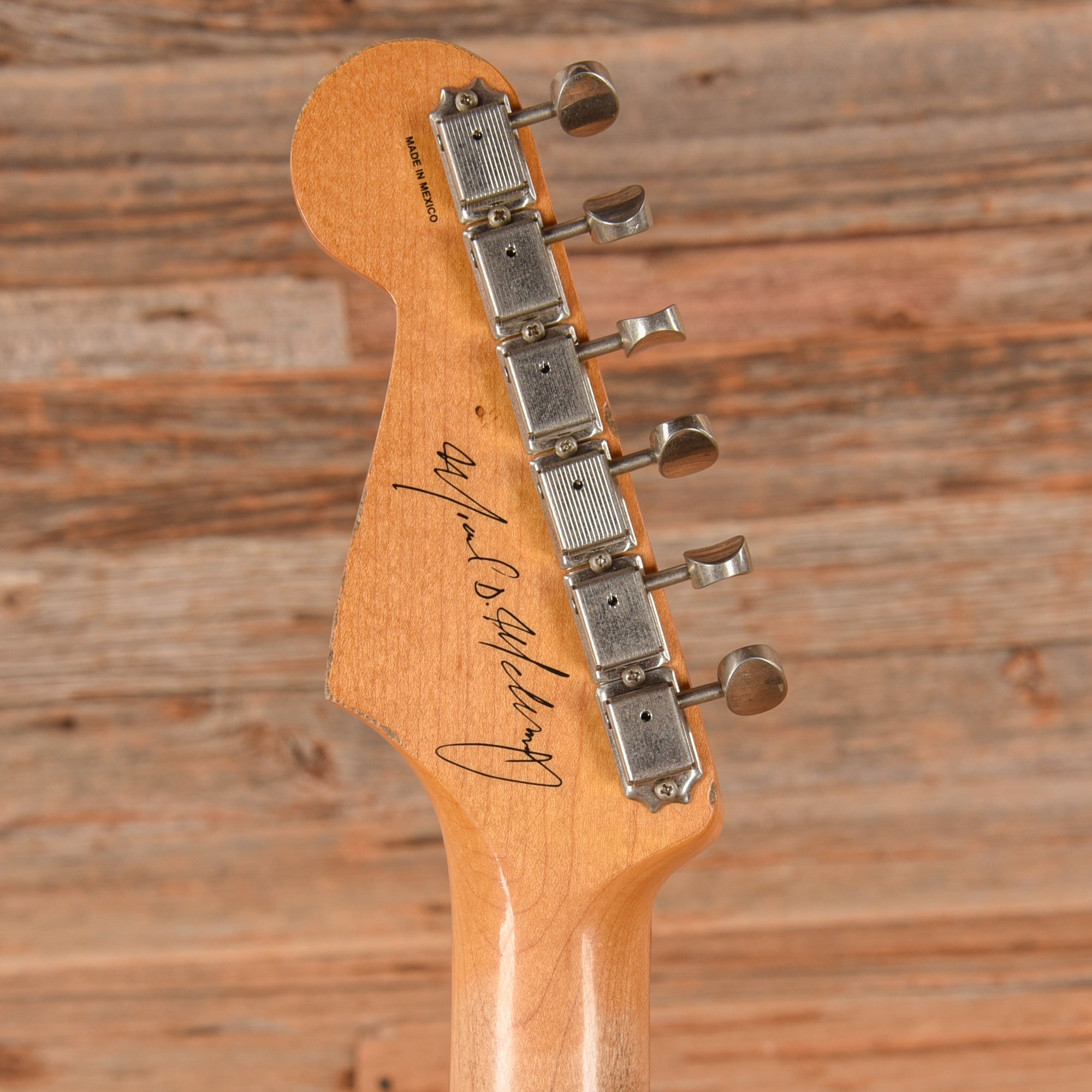 Fender Artist Mike McCready Signature Stratocaster 3-Color Sunburst