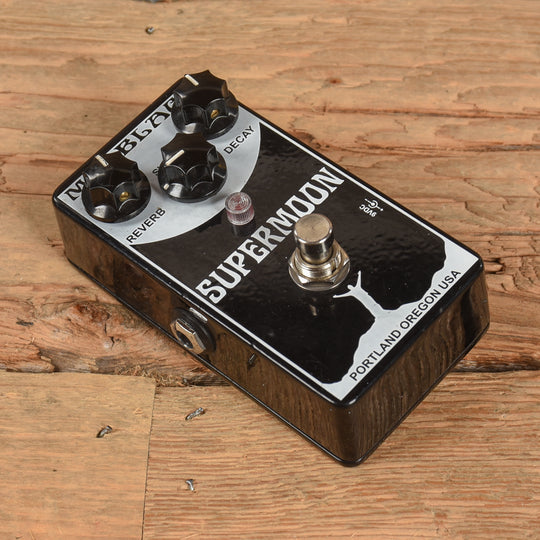 Mr. Black Pedals Supermoon