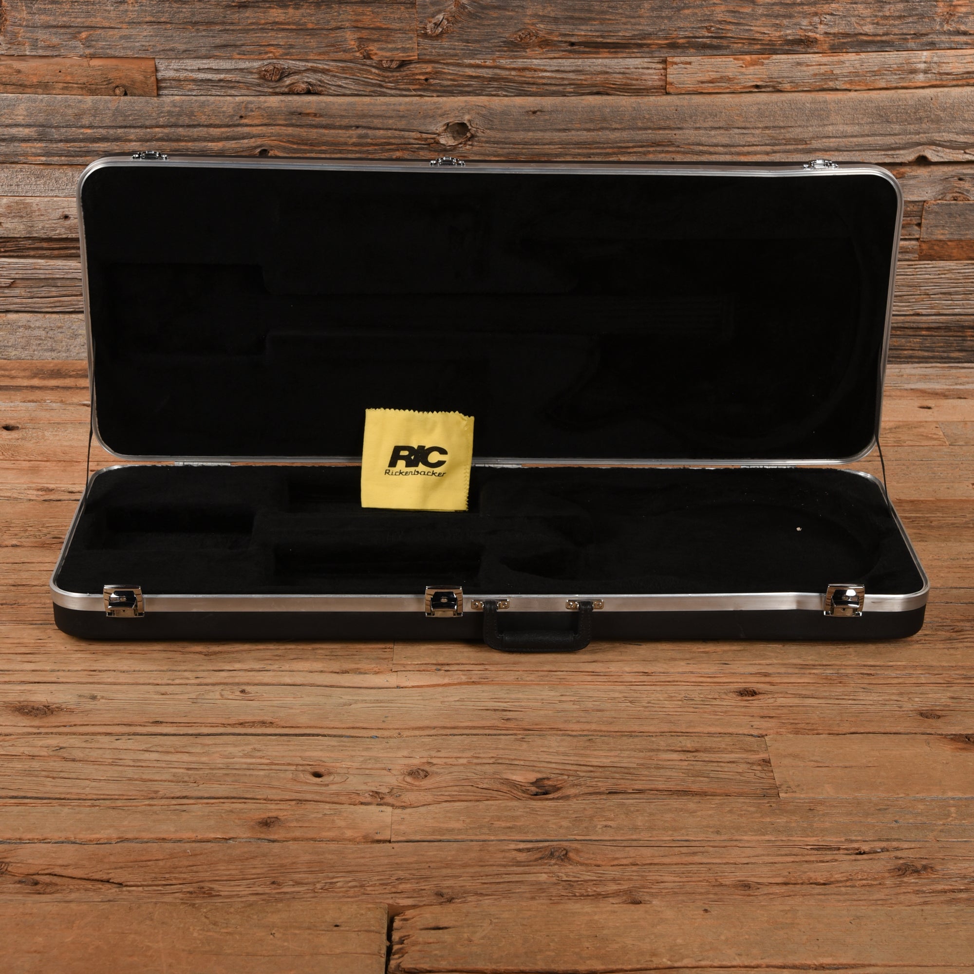 Rickenbacker 330-12 Jetglo 2023