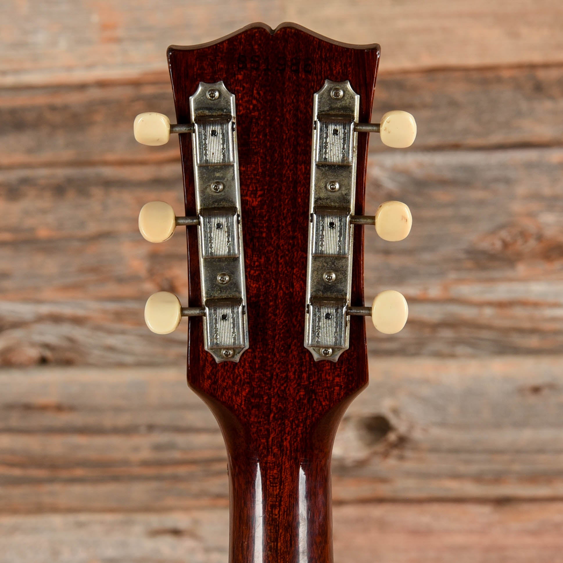 Gibson J-45 Cherry Sunburst 1966