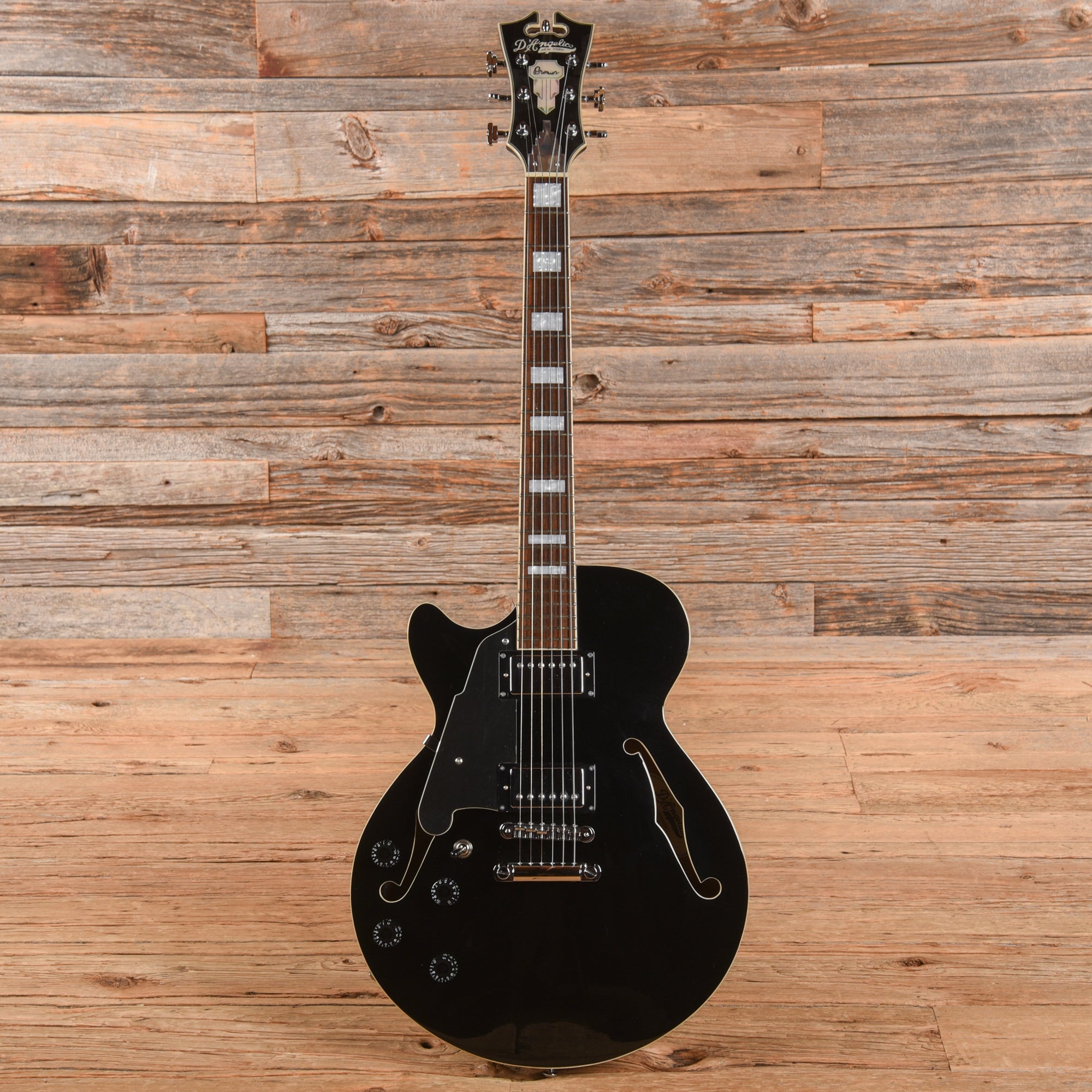 D'Angelico Premier SS Semi-Hollow Single Cutaway Black  LEFTY