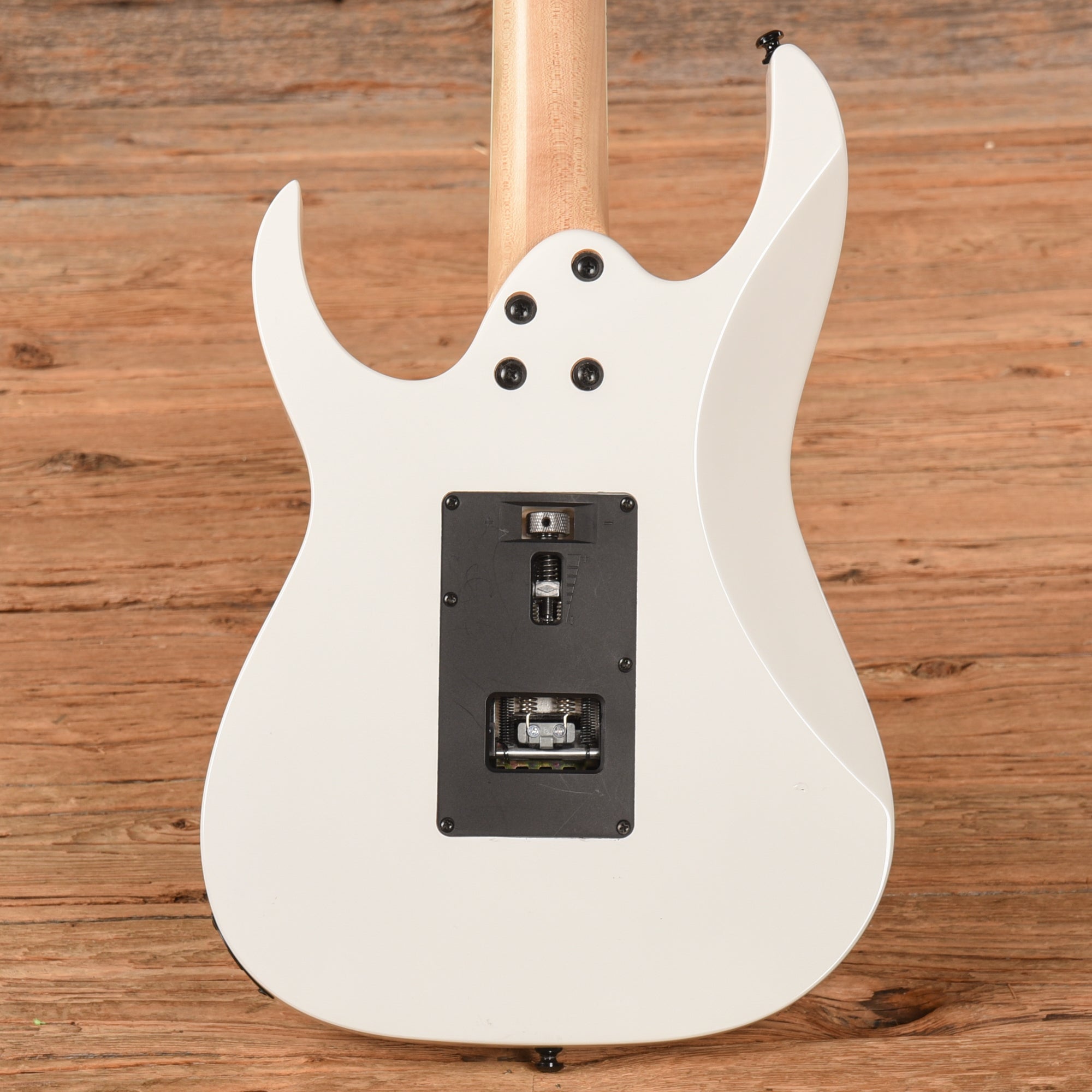 Ibanez RG350DXZ White – Chicago Music Exchange