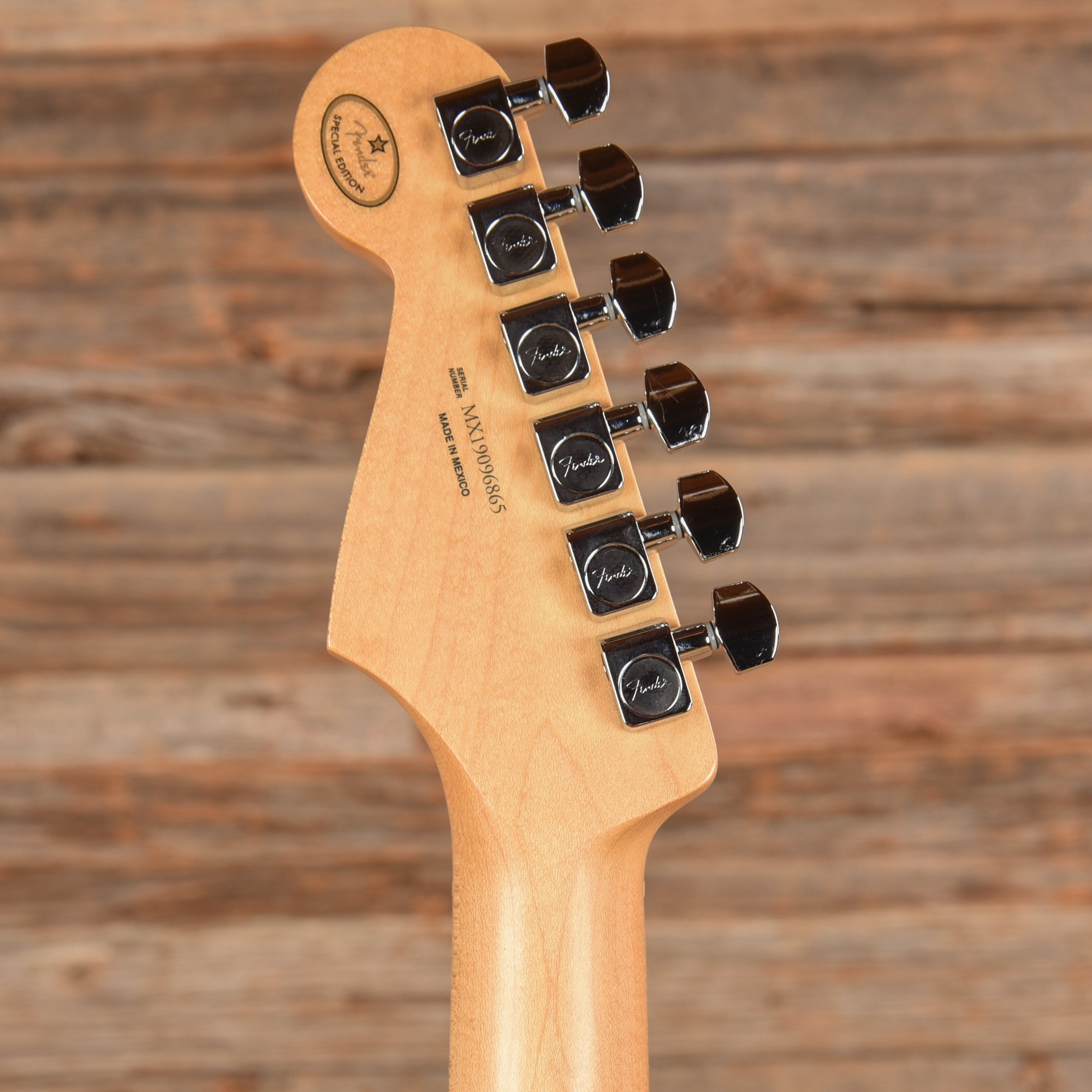 Fender Limited Edition Player Stratocaster Shell Pink 2019