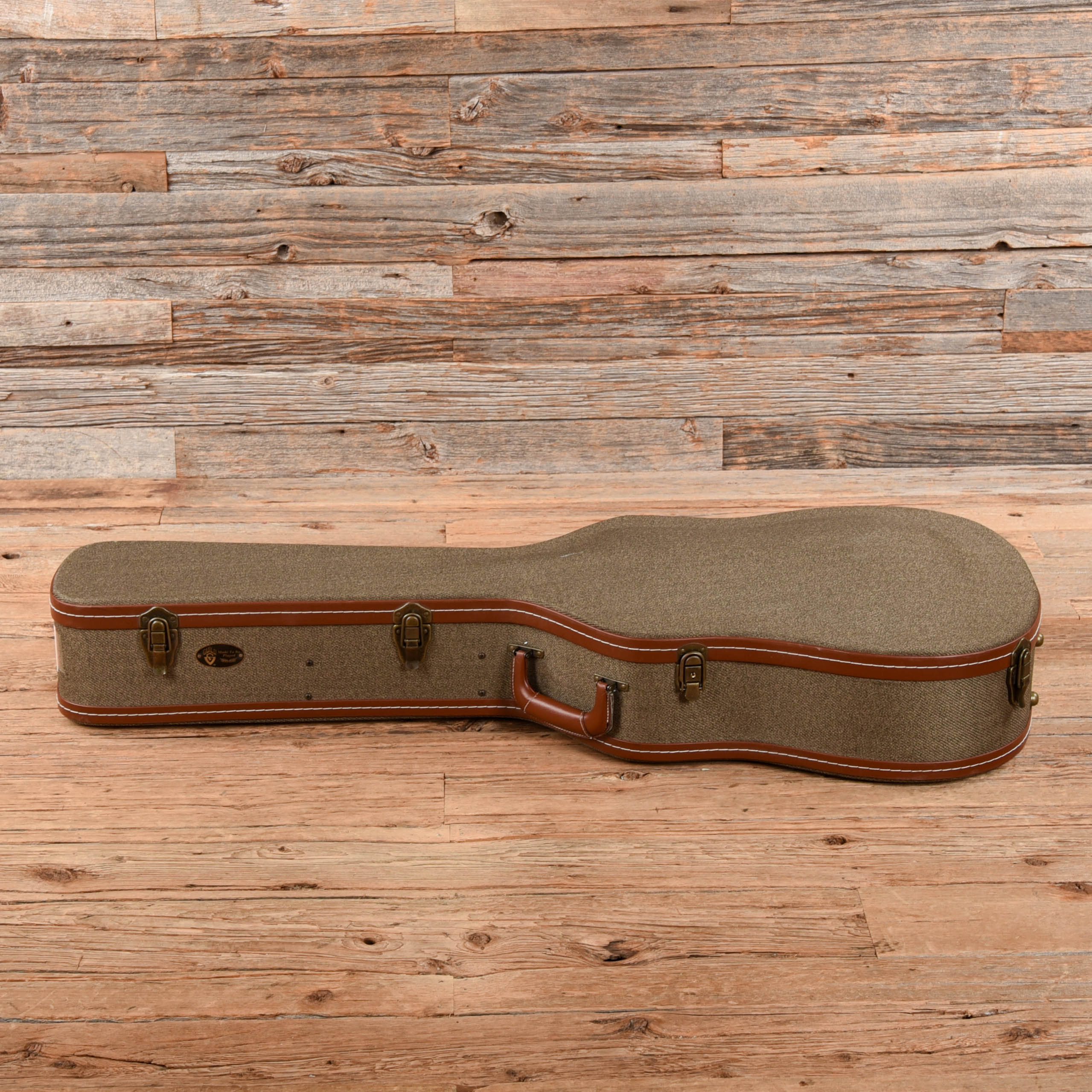 Guild USA D-55 Sunburst 2005