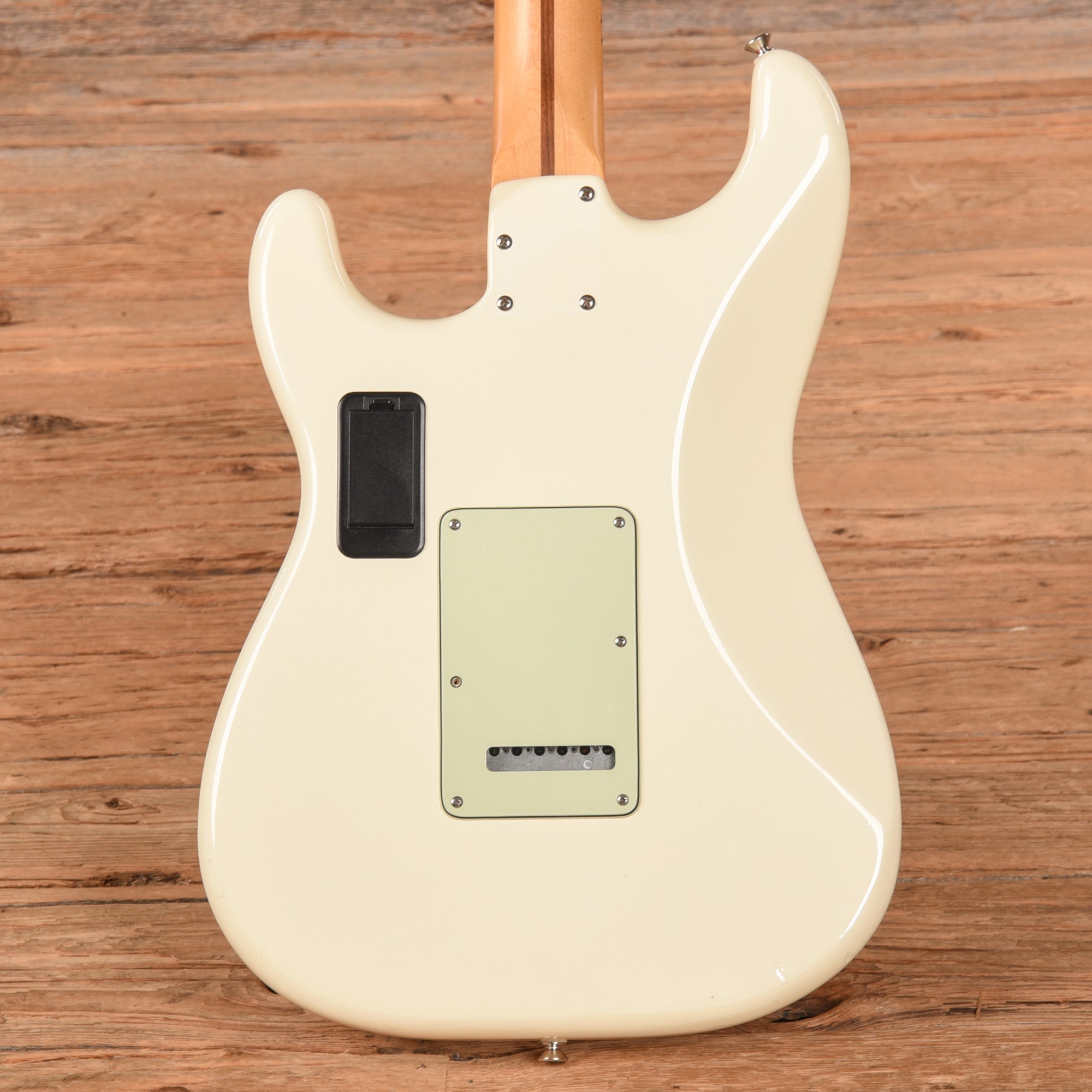 Fender Deluxe Roadhouse Stratocaster Vintage White 2018