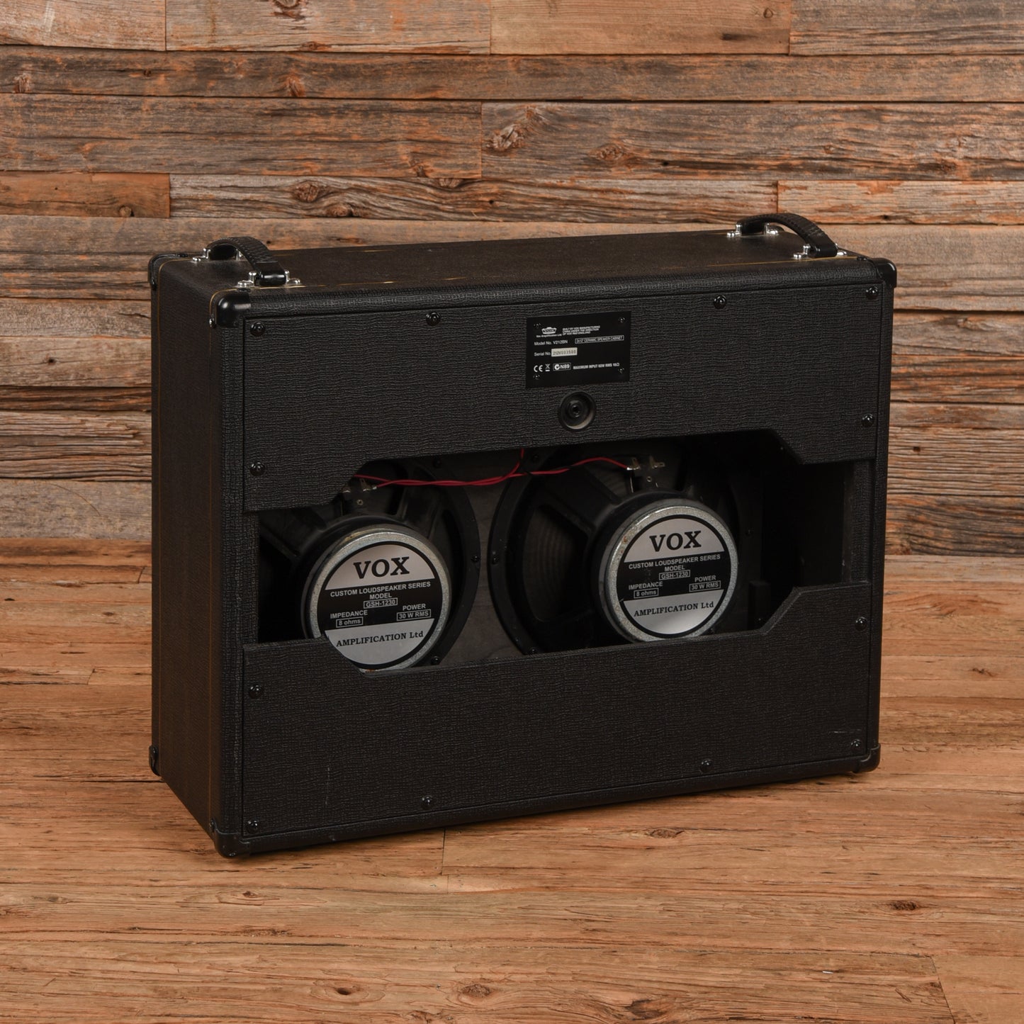 Vox V212BN 2x12" Guitar Speaker Cab