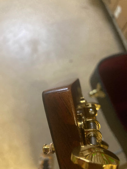 Martin D-28 Modern Deluxe