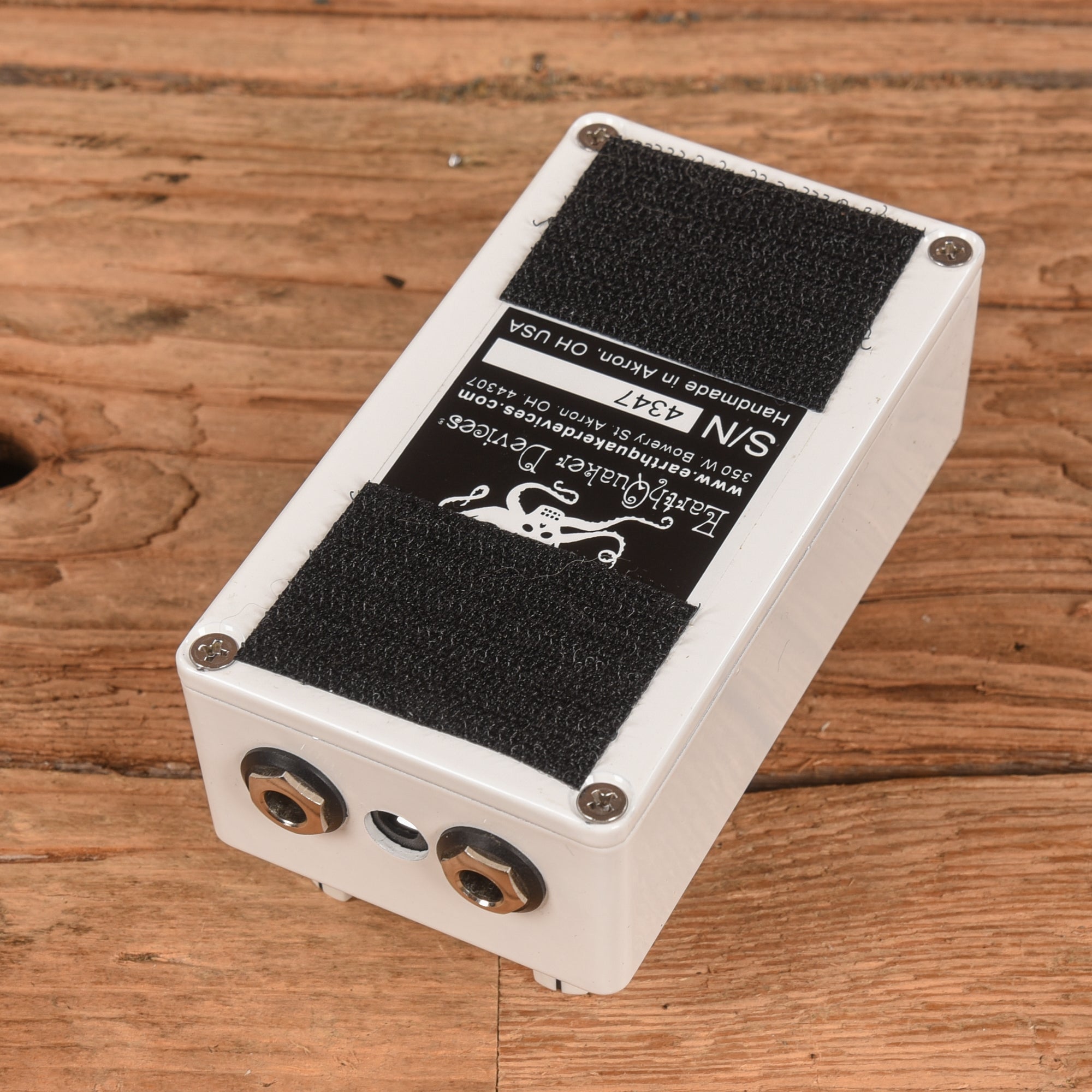 Earthquaker Devices Levitation Reverb V2