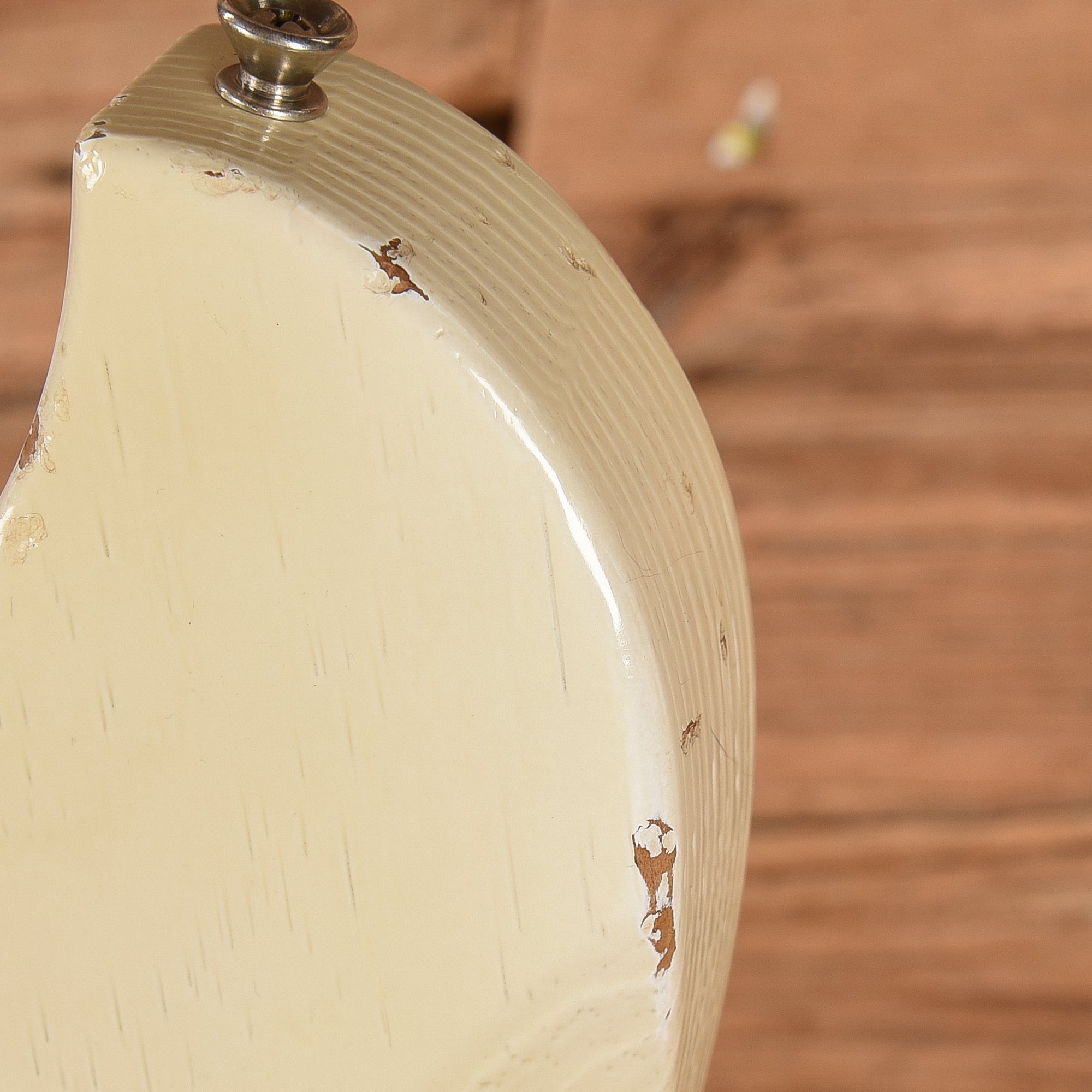 Novo Voltur Aged White 2021