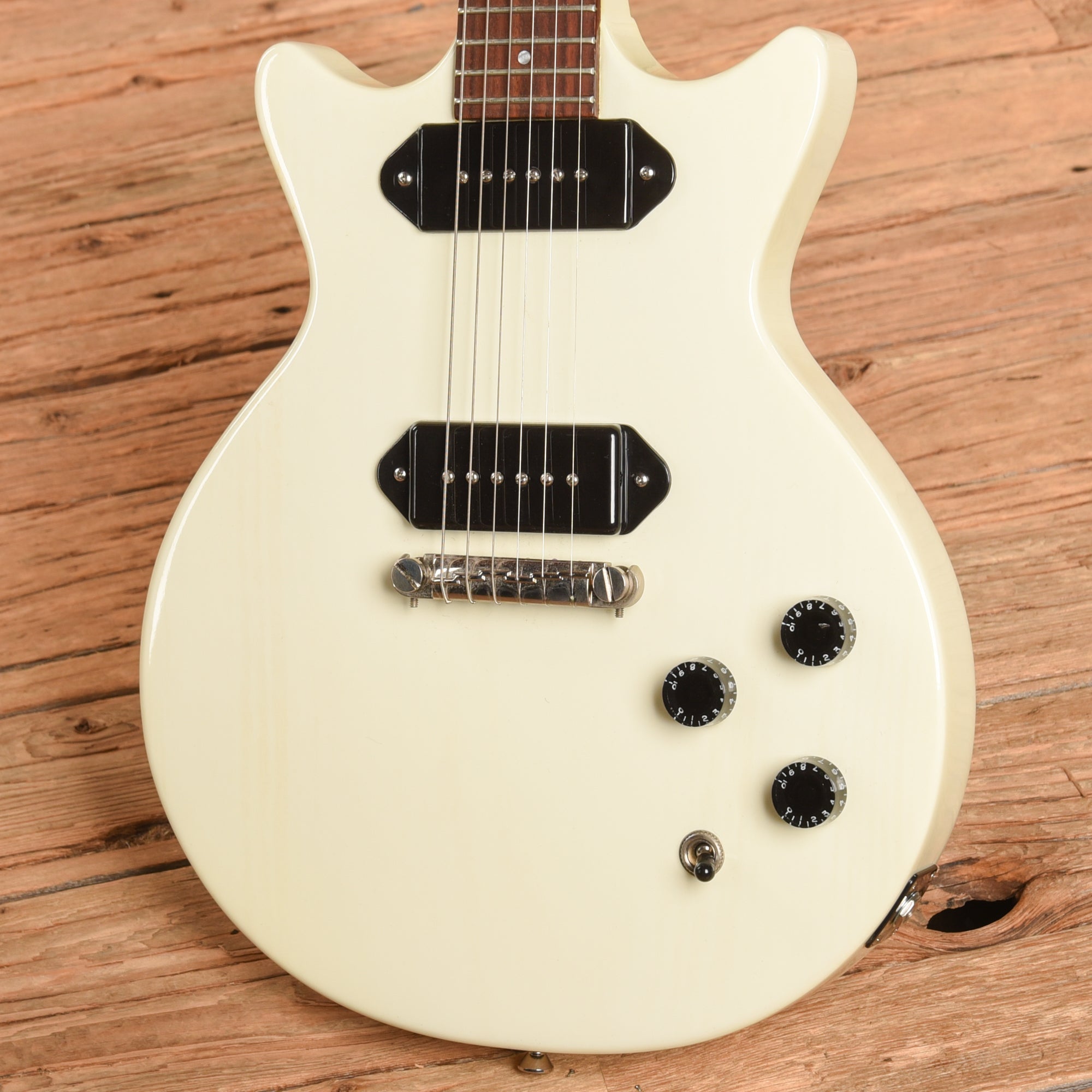 Heritage H-137 DC White 2016