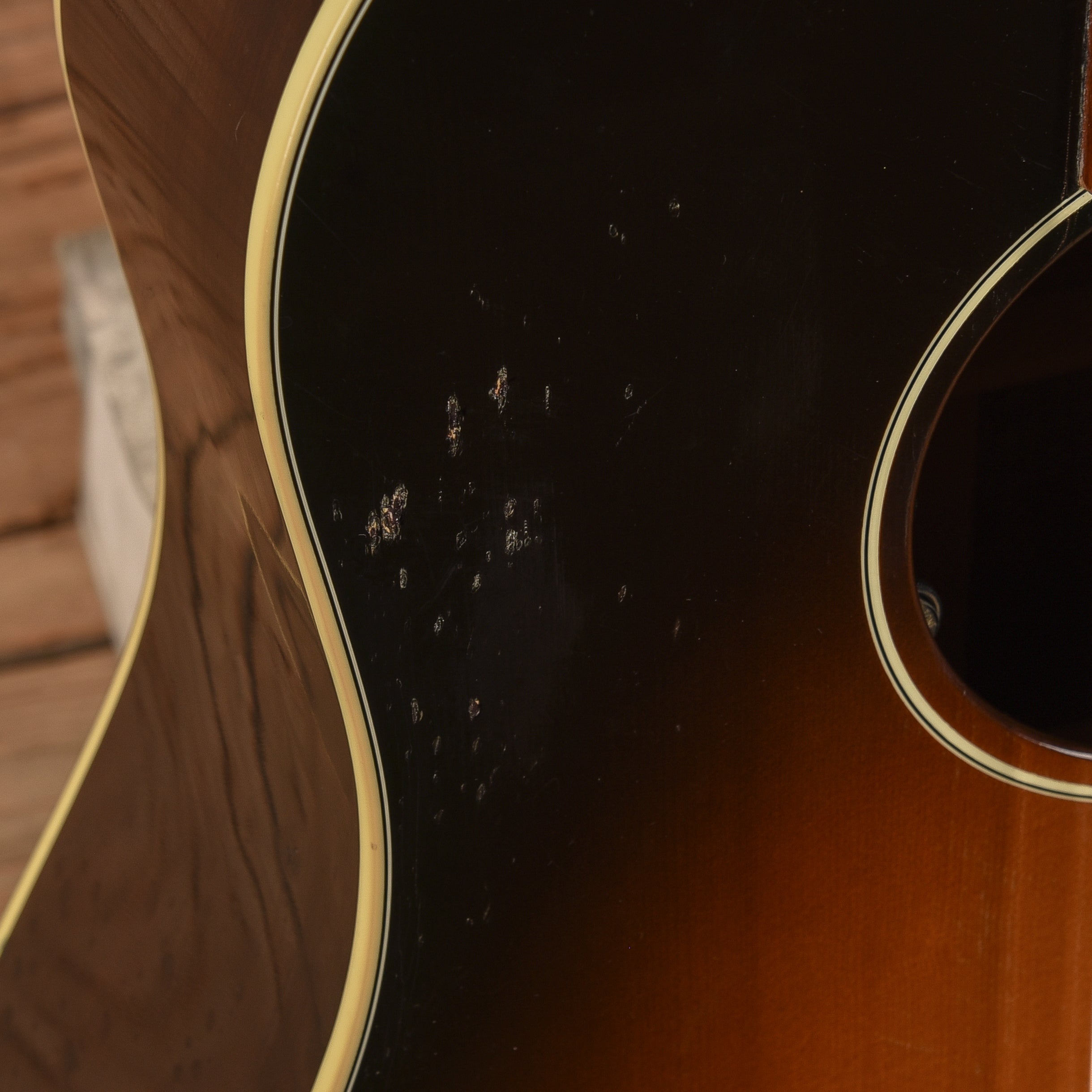 Gibson J-45 Standard Sunburst 2016