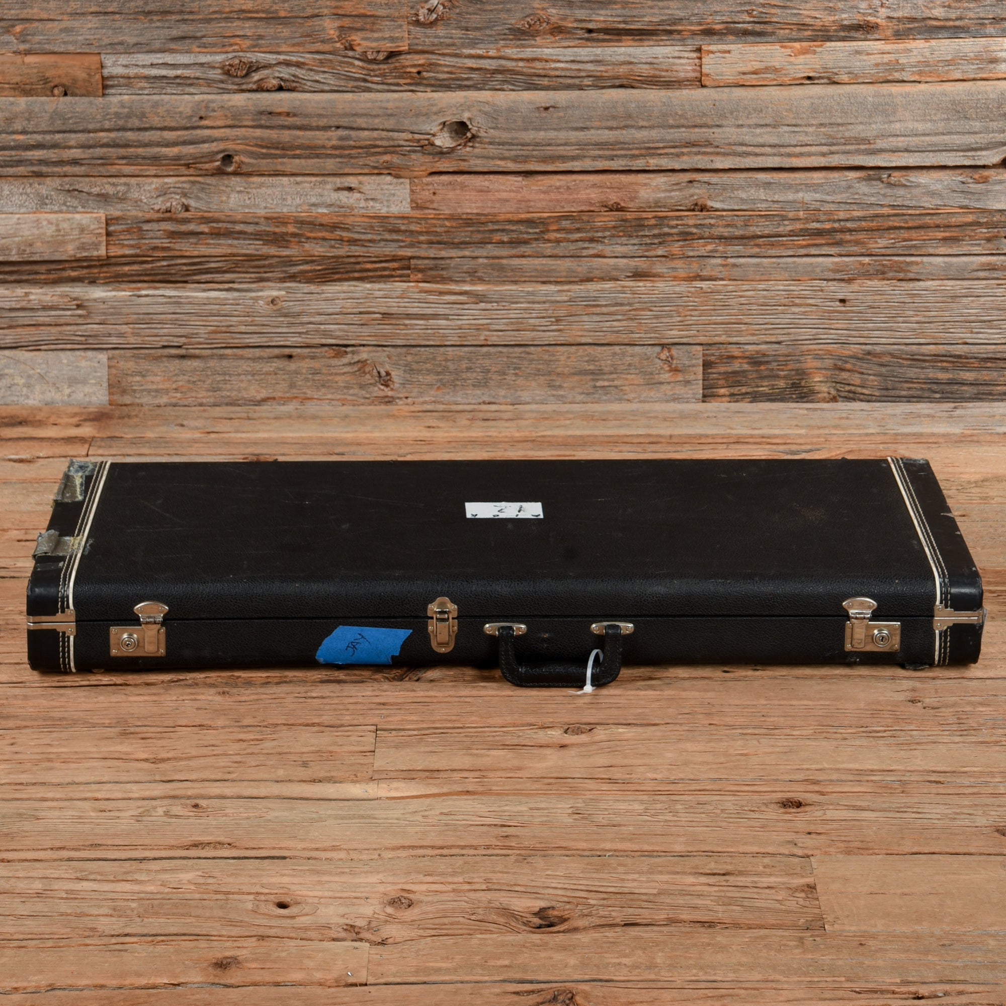 Rickenbacker 320-12 Jetglo 1988 – Chicago Music Exchange