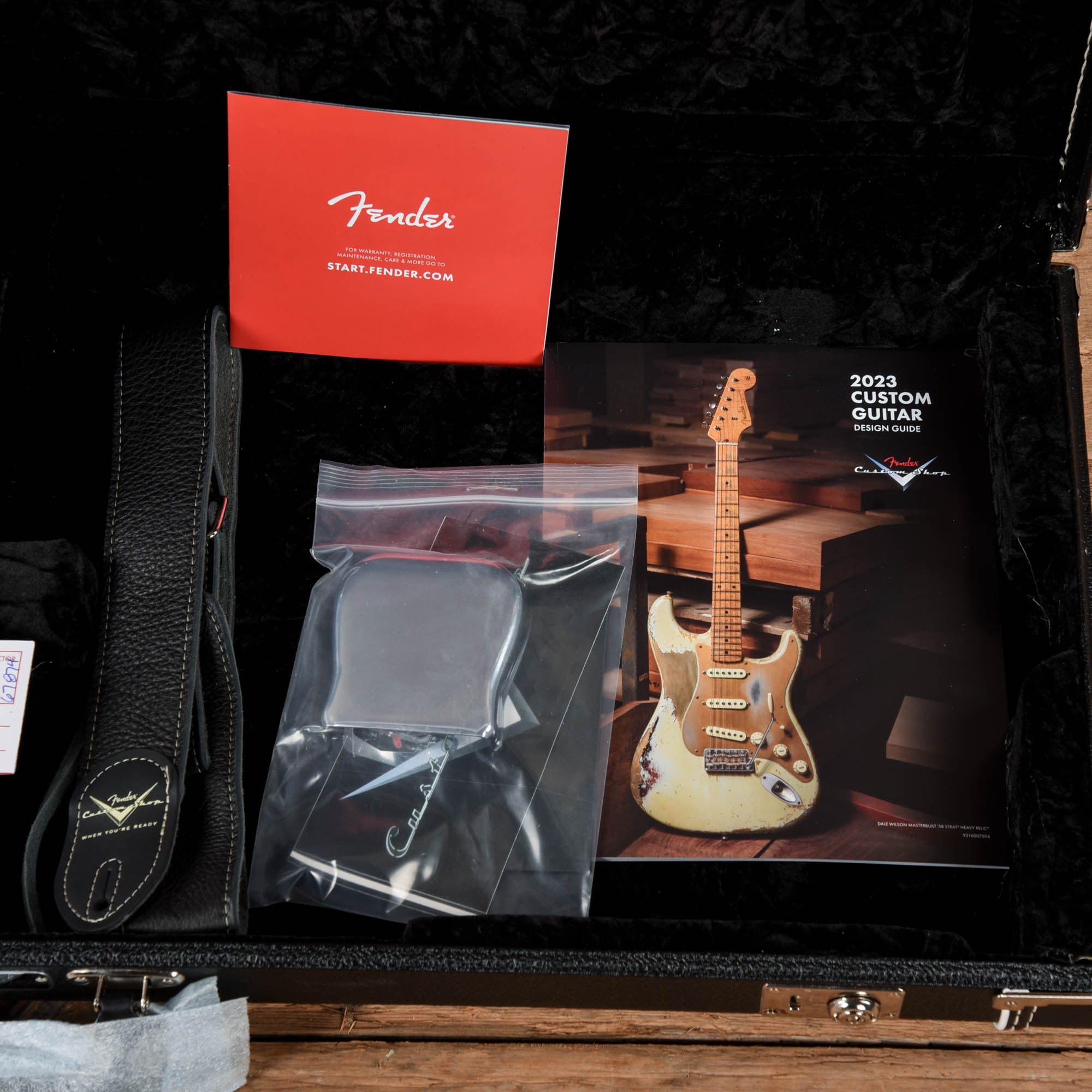 Fender Custom Shop Limited 60s HS Telecaster Relic Aged Candy Apple Red Over Pink Paisley 2023