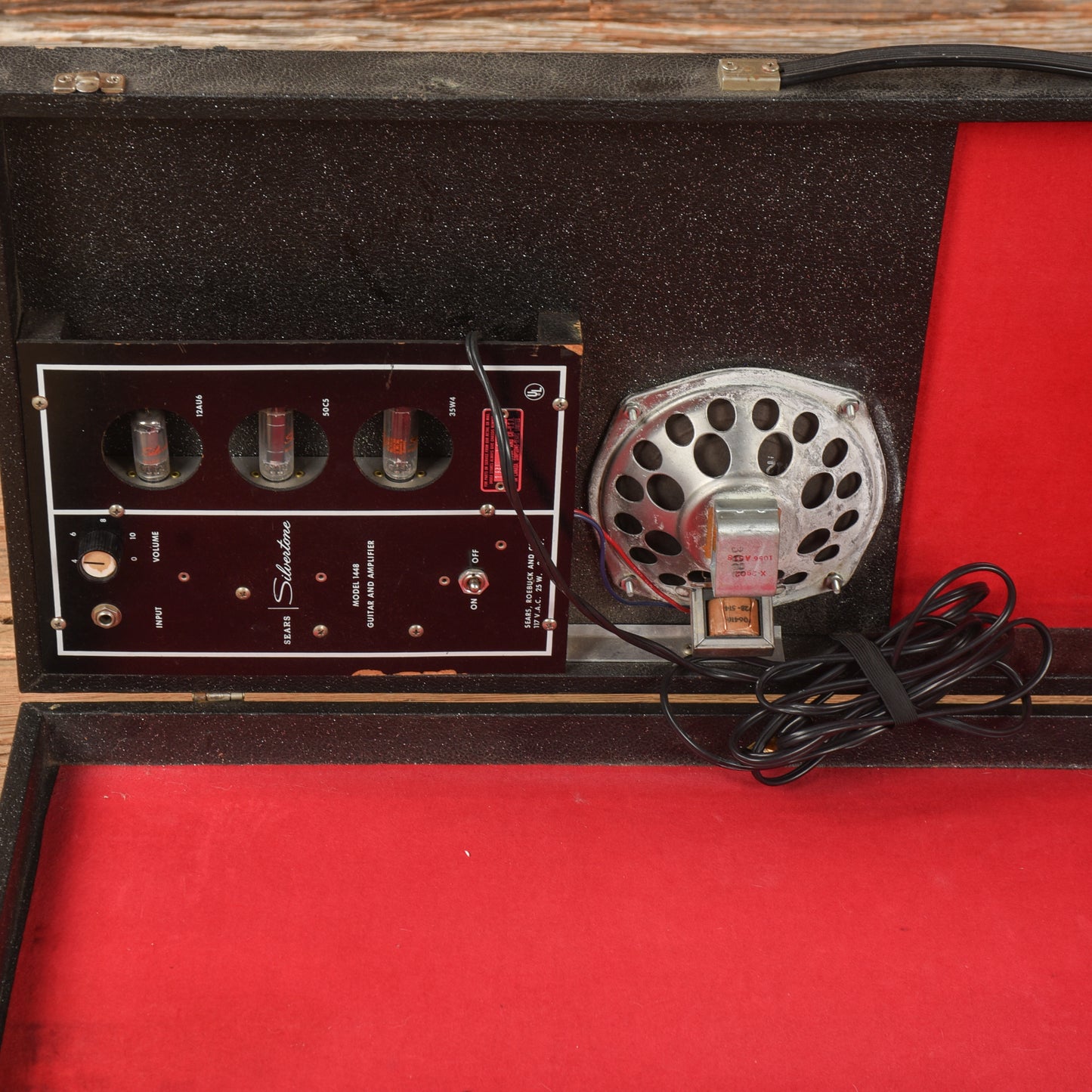 Silvertone 1448 w/Amp in Case Black