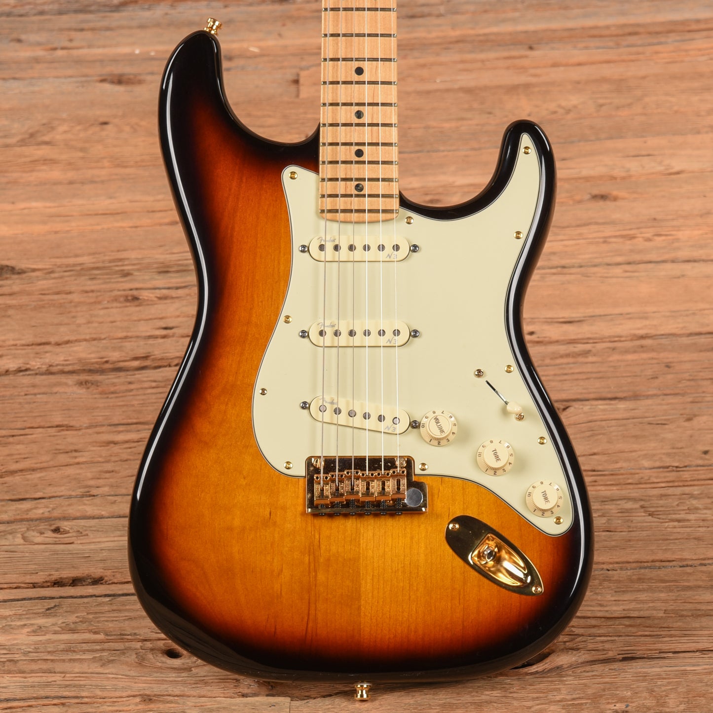 Fender 60th Anniversary Commemorative Stratocaster 2-Color Sunburst 2013