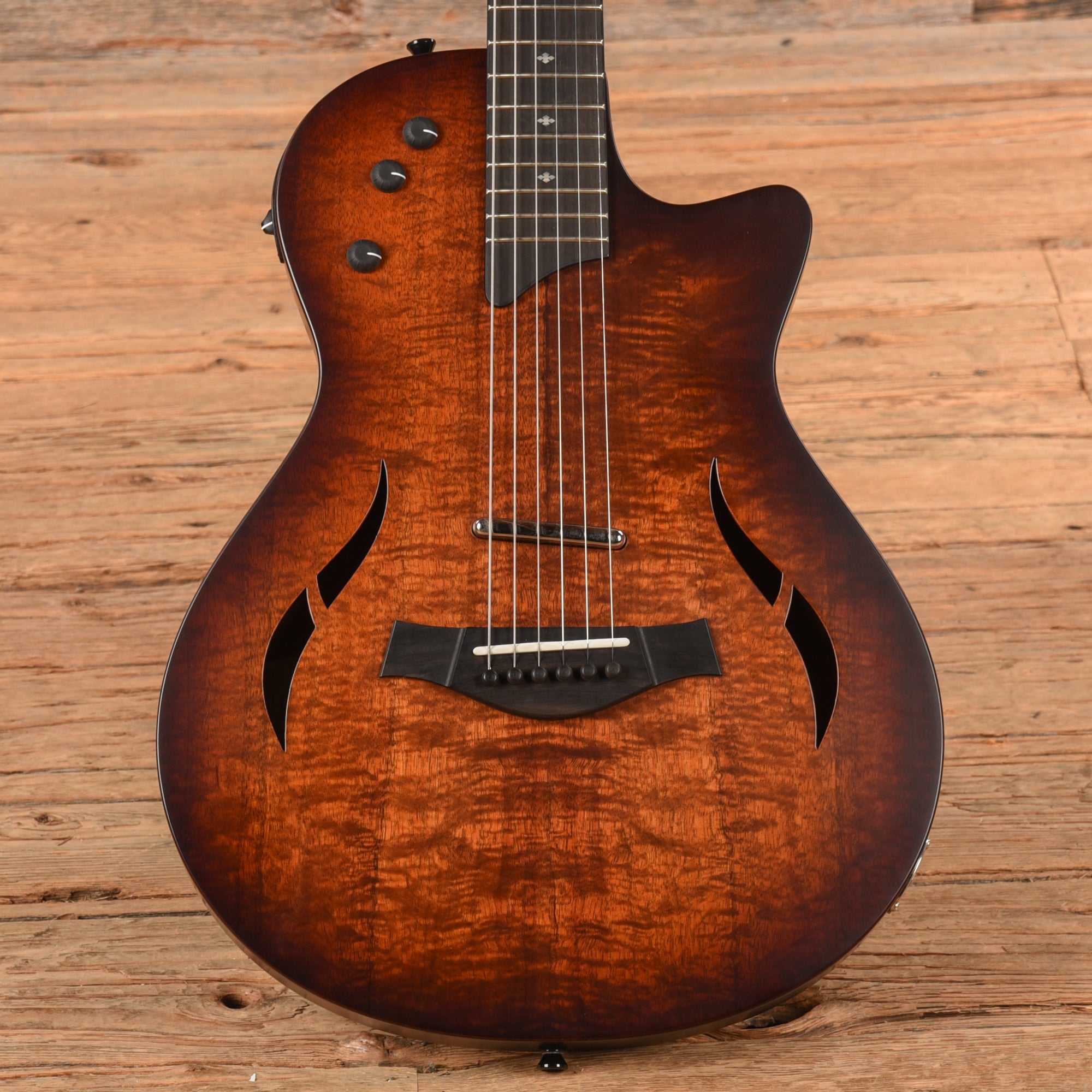 Taylor T5z Classic Koa Shaded Edgeburst 2023