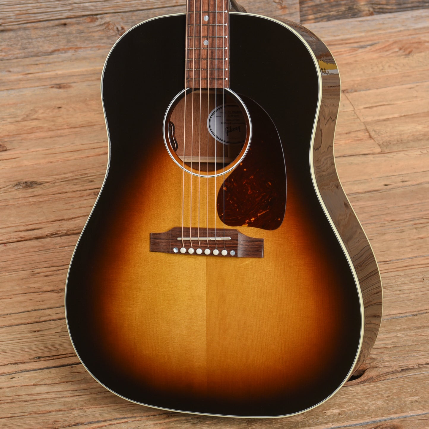 Gibson J-45 Standard Sunburst 2024