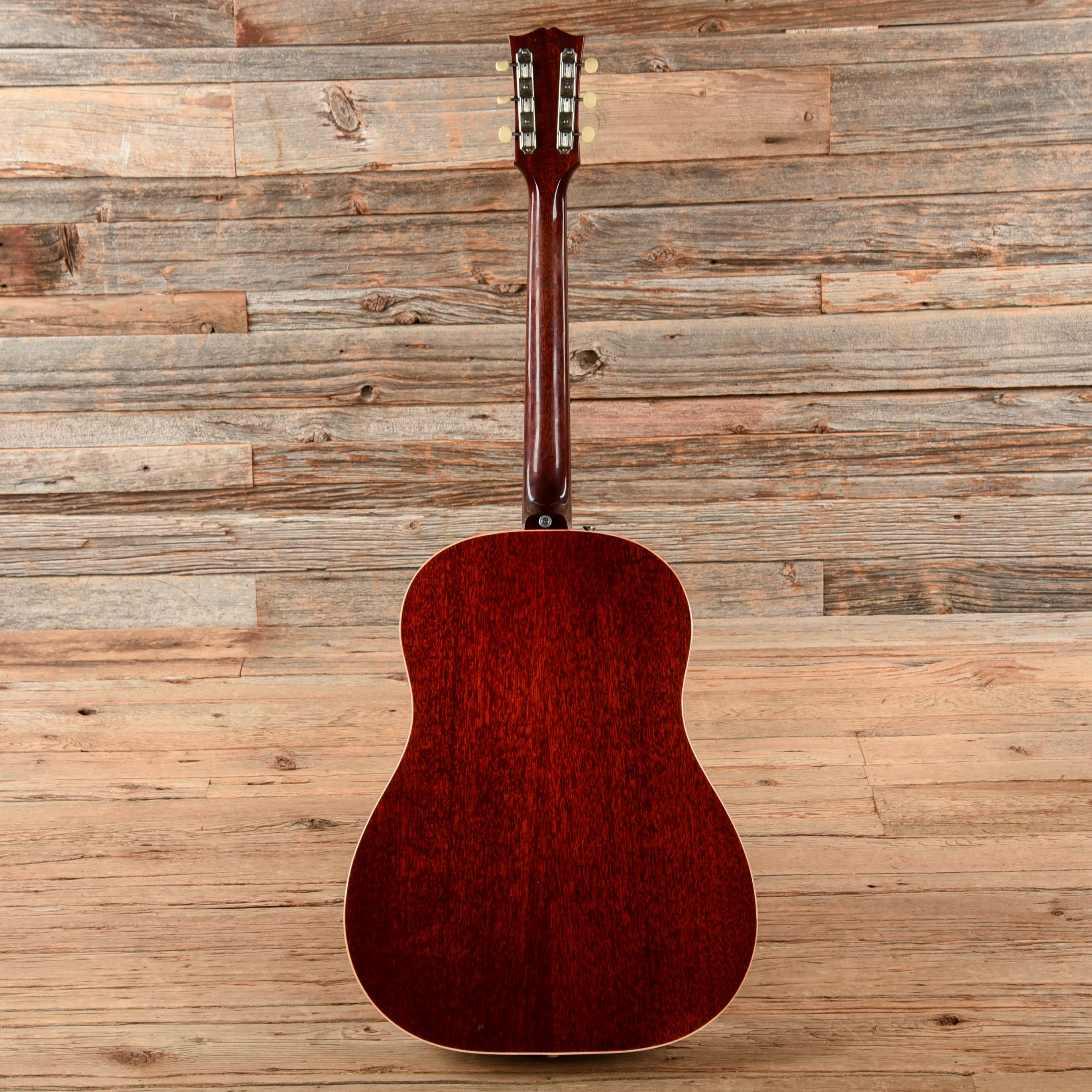 Gibson J-45 Cherry Sunburst 1966