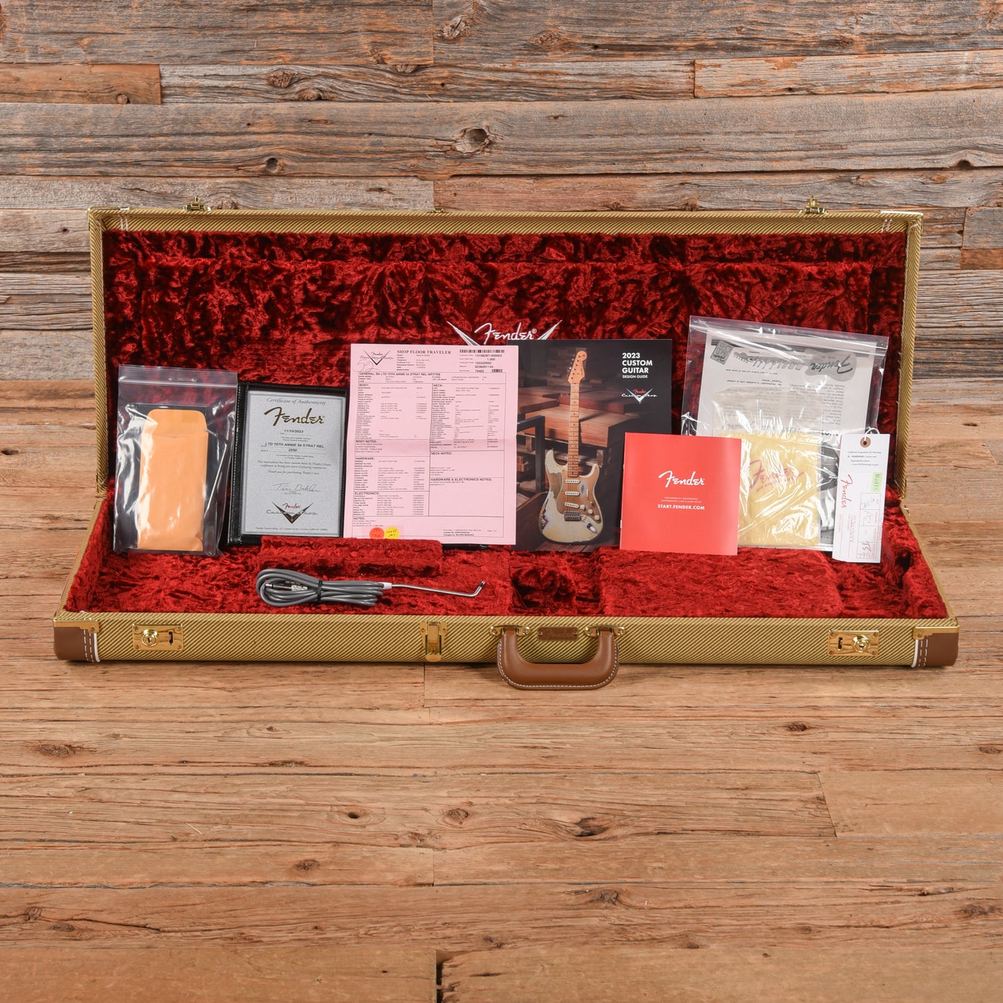 Fender Custom Shop 70th Anniversary '54 Stratocaster Relic Sunburst 2024