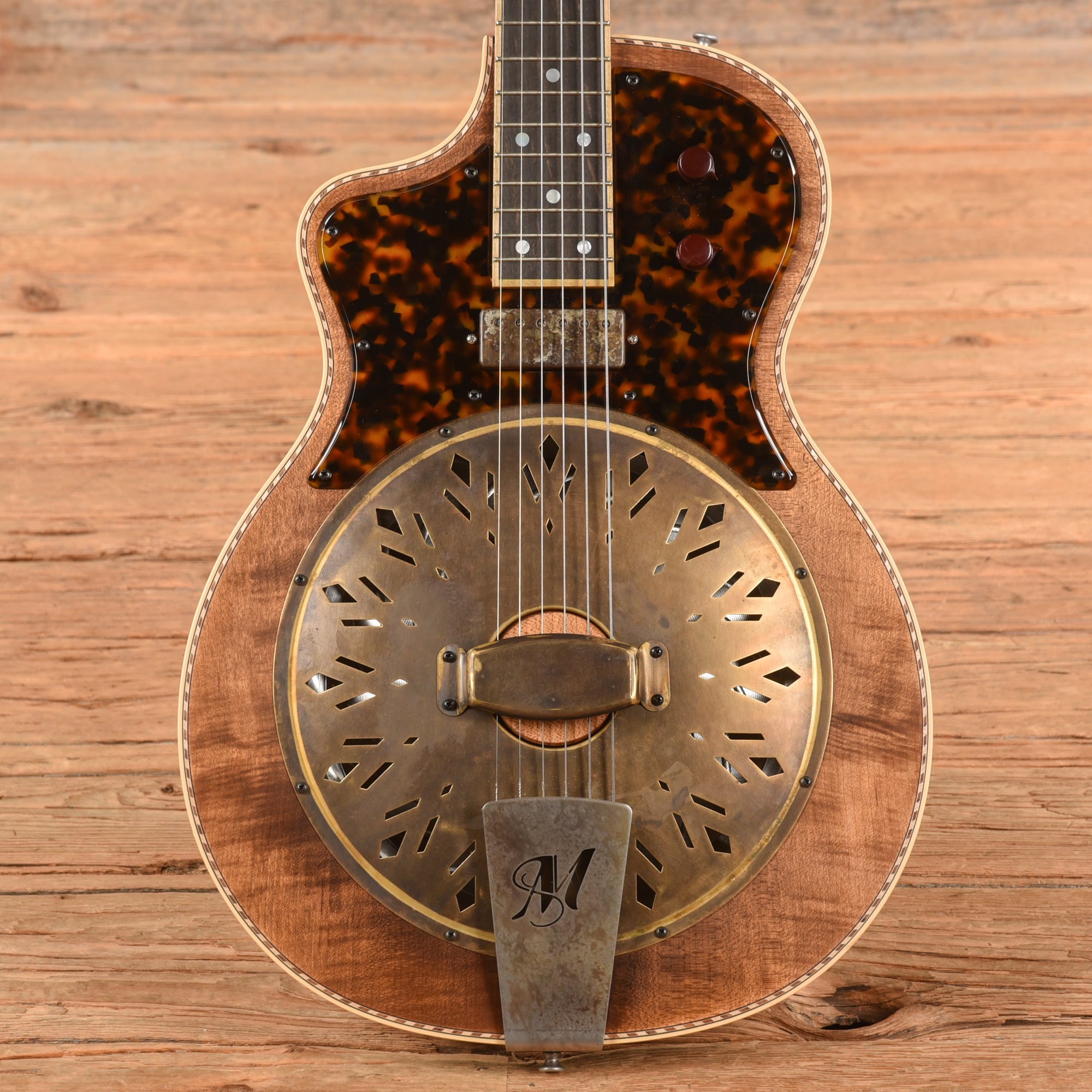 Mule Mavis Cutaway   LEFTY